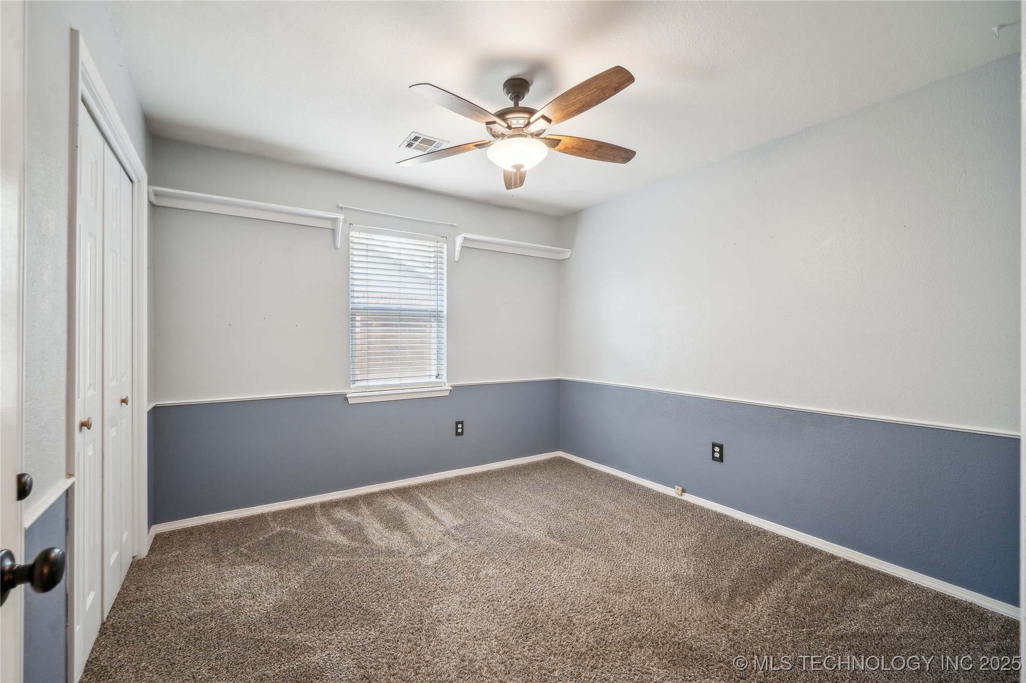 2922 S Main Street Property Photo 18