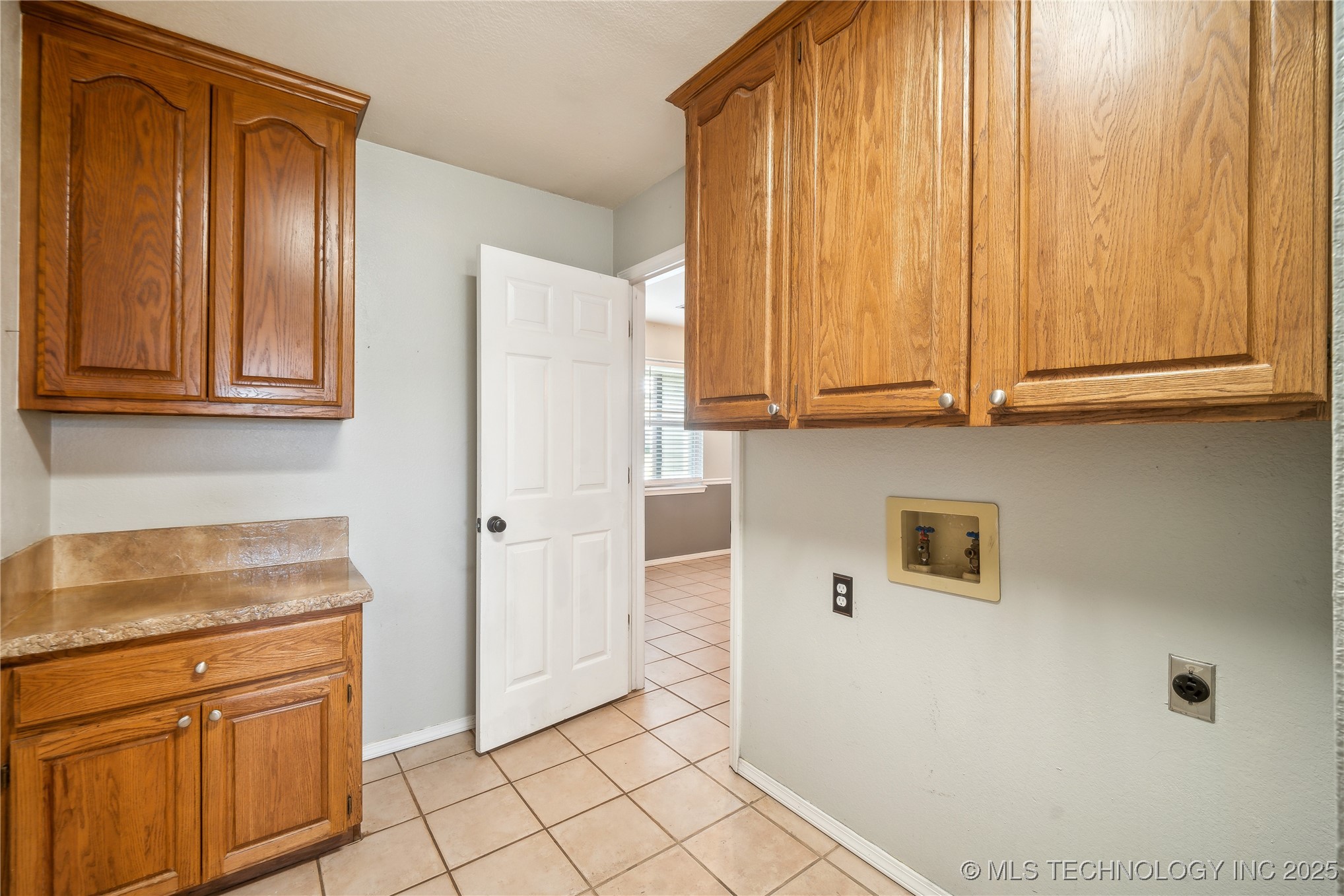 2922 S Main Street Property Photo 20