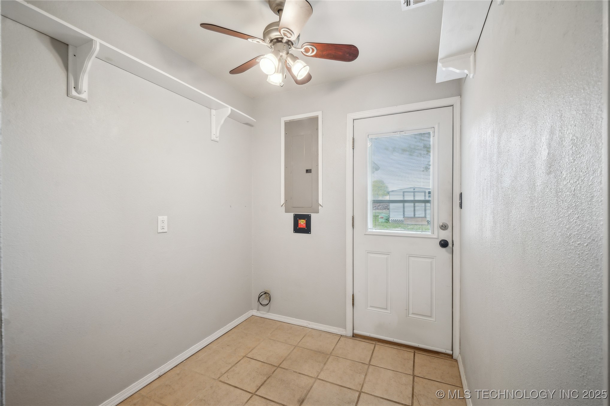2922 S Main Street Property Photo 21