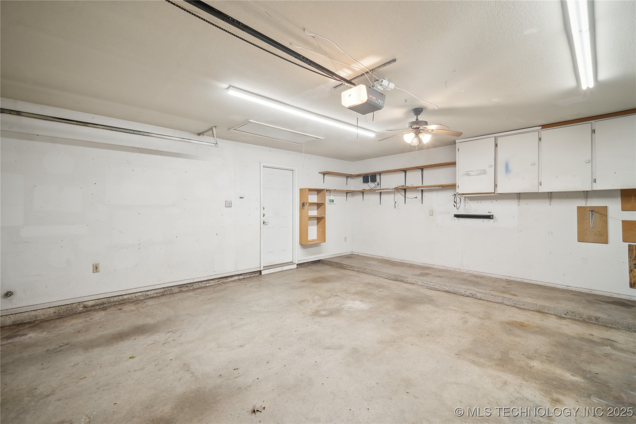 2922 S Main Street Property Photo 22