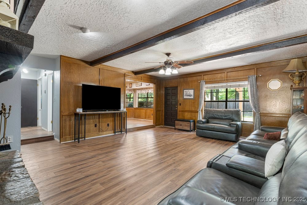 7818 S Park Avenue Property Photo 4