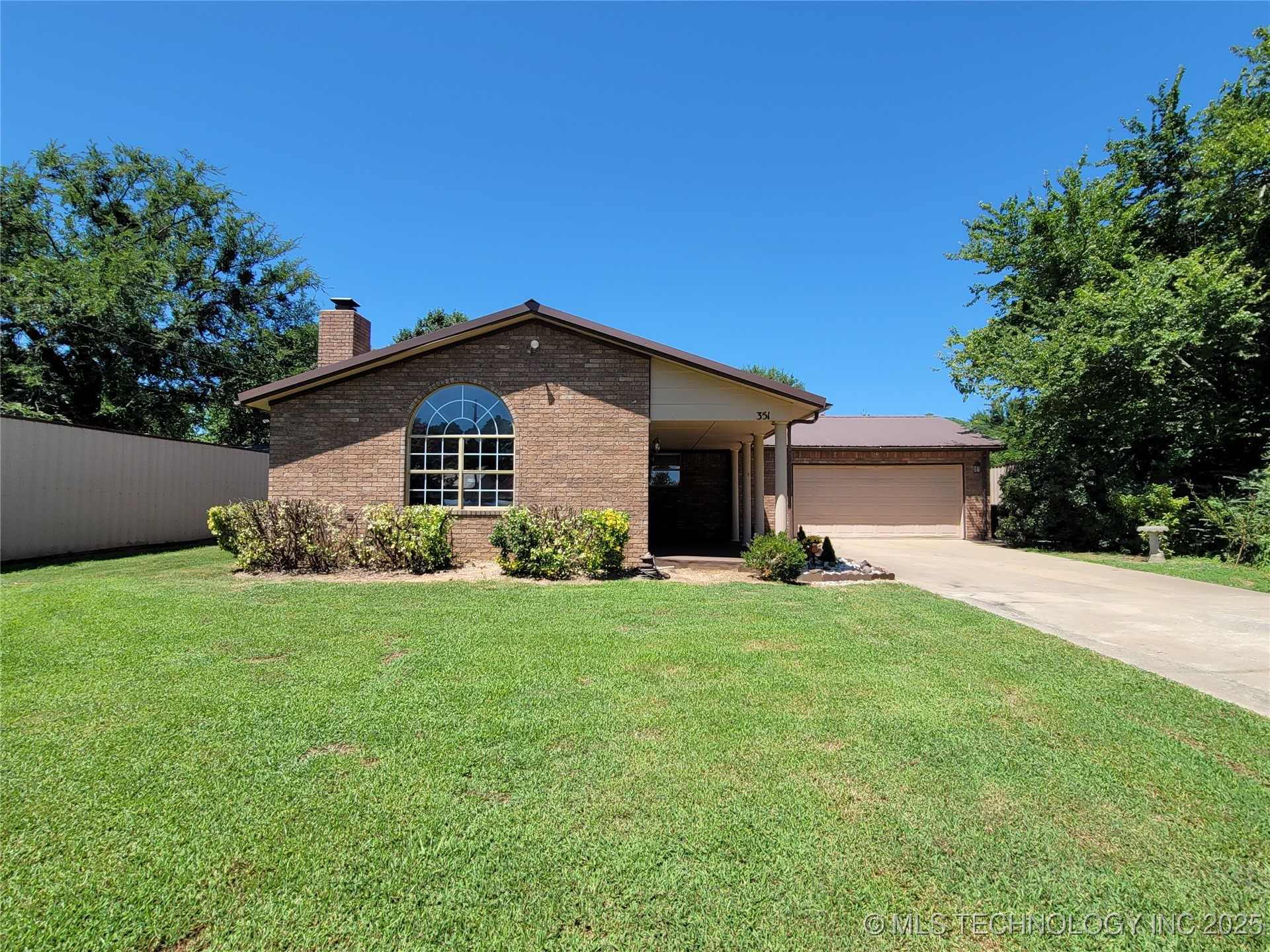 351 Hamilton Road Property Photo 1