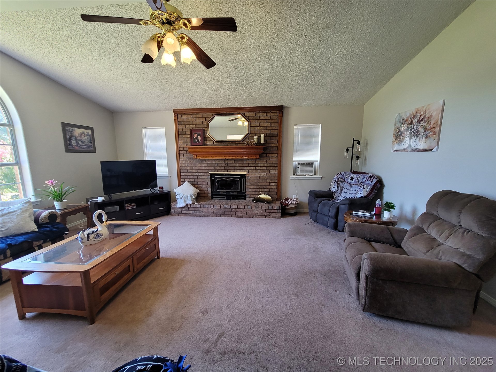 351 Hamilton Road Property Photo 13