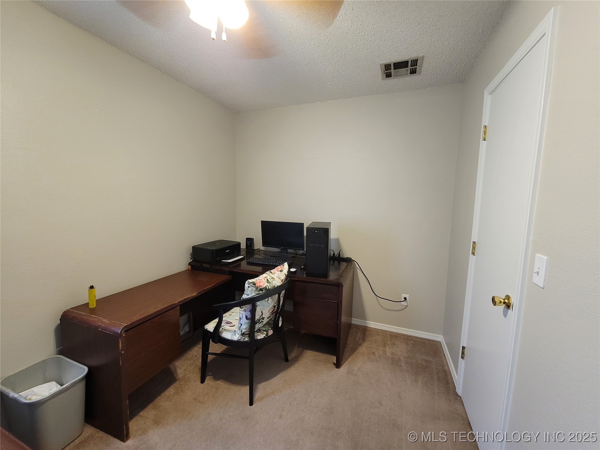 351 Hamilton Road Property Photo 18