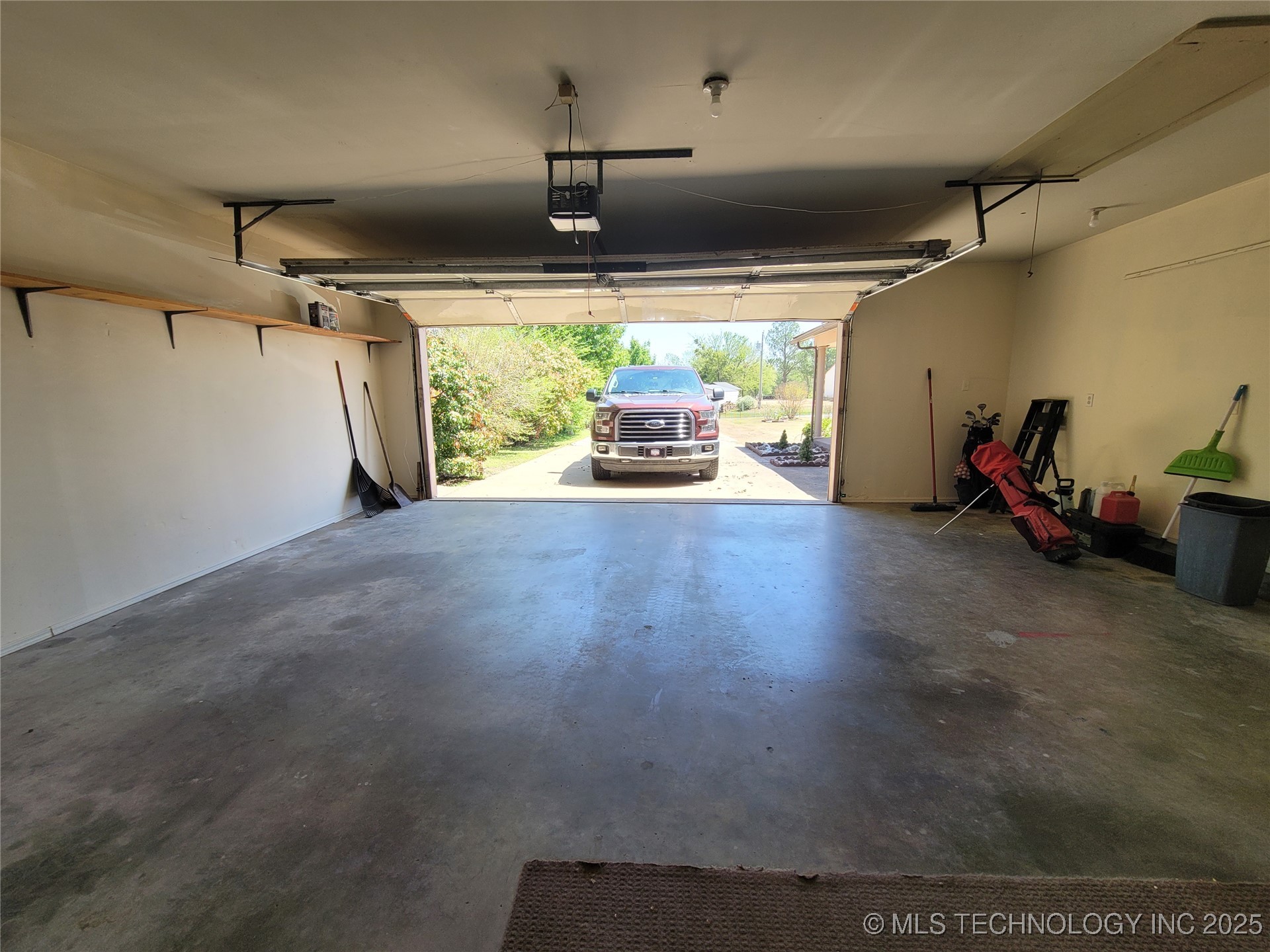 351 Hamilton Road Property Photo 57