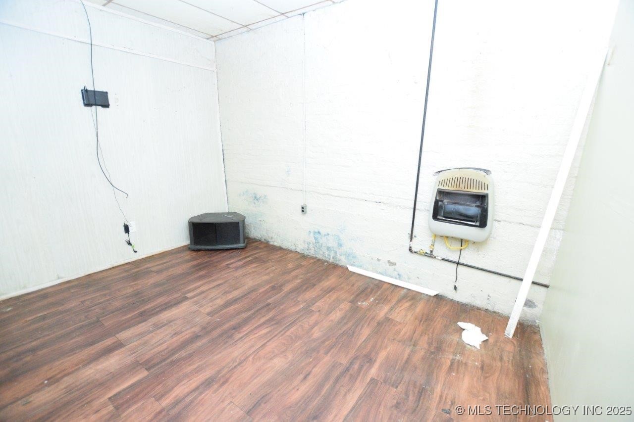 106 Main Street Property Photo 9