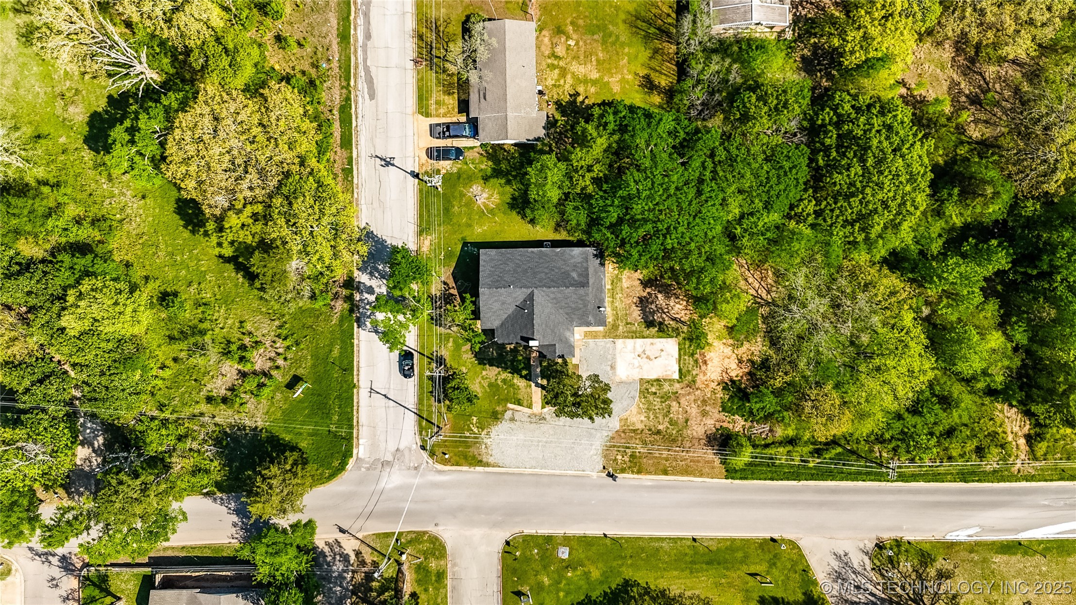 824 Wilson Property Photo 2