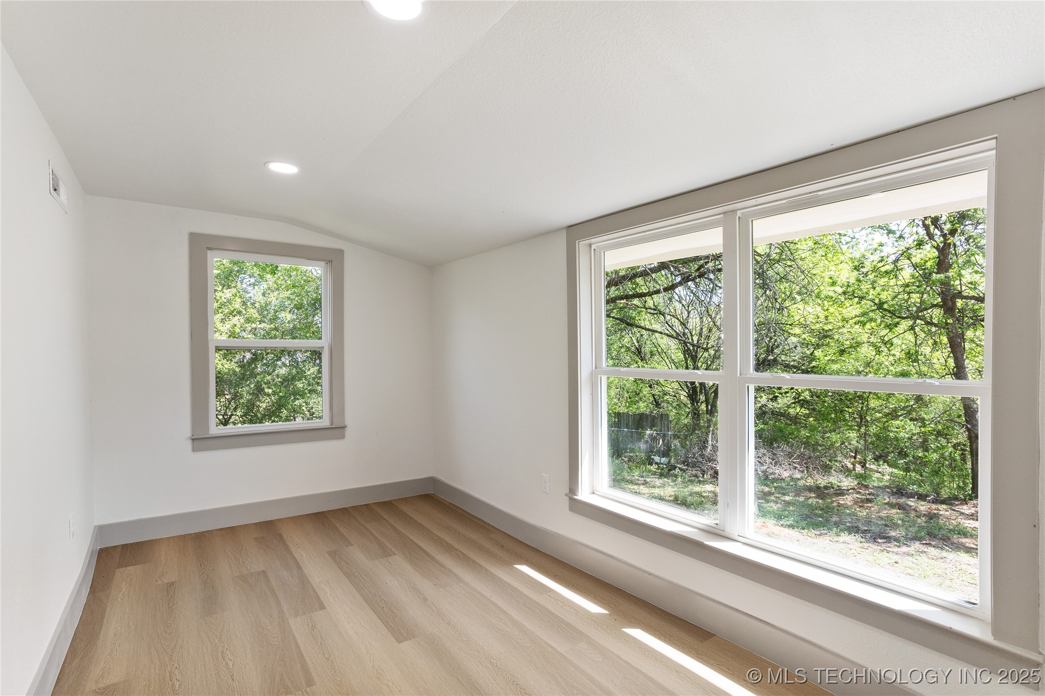 824 Wilson Property Photo 25