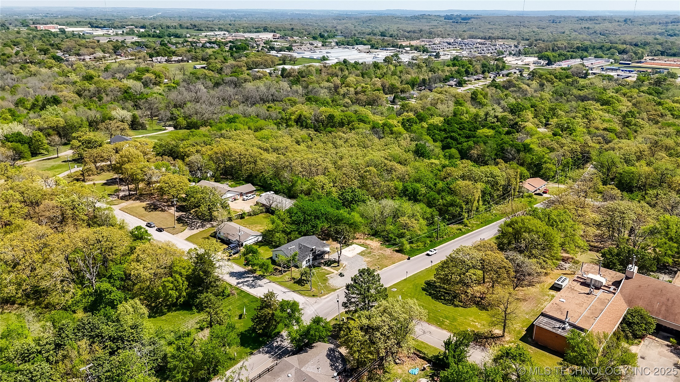 824 Wilson Property Photo 36