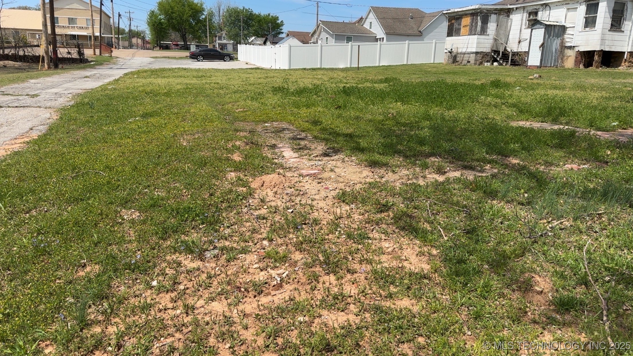 310 S Central Avenue Property Photo 1