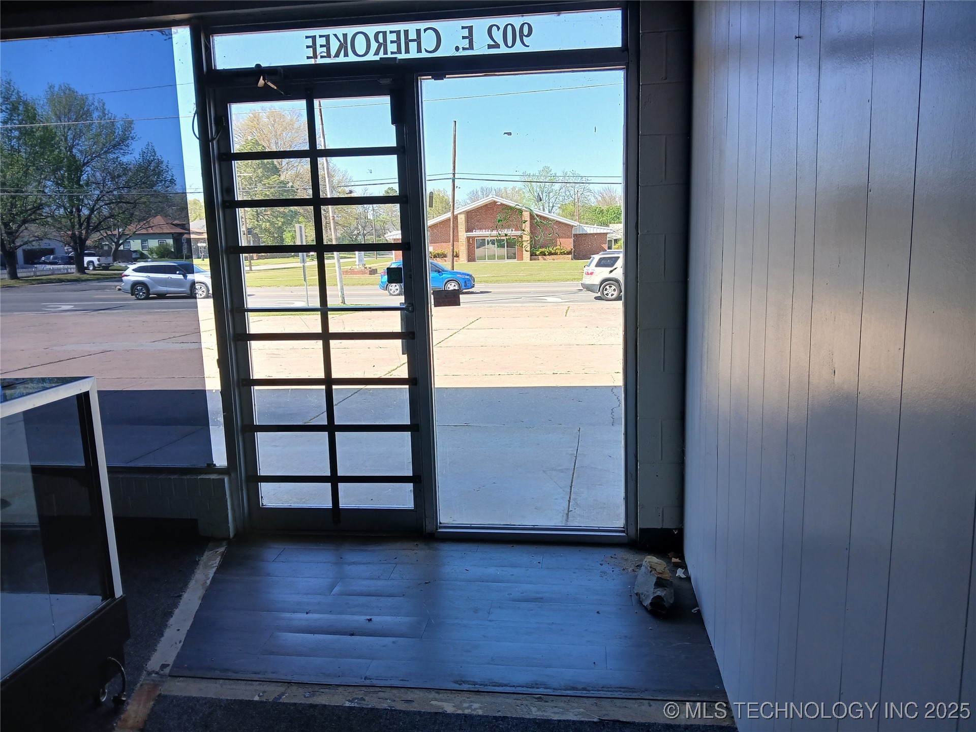 902 E Cherokee Street Property Photo 4