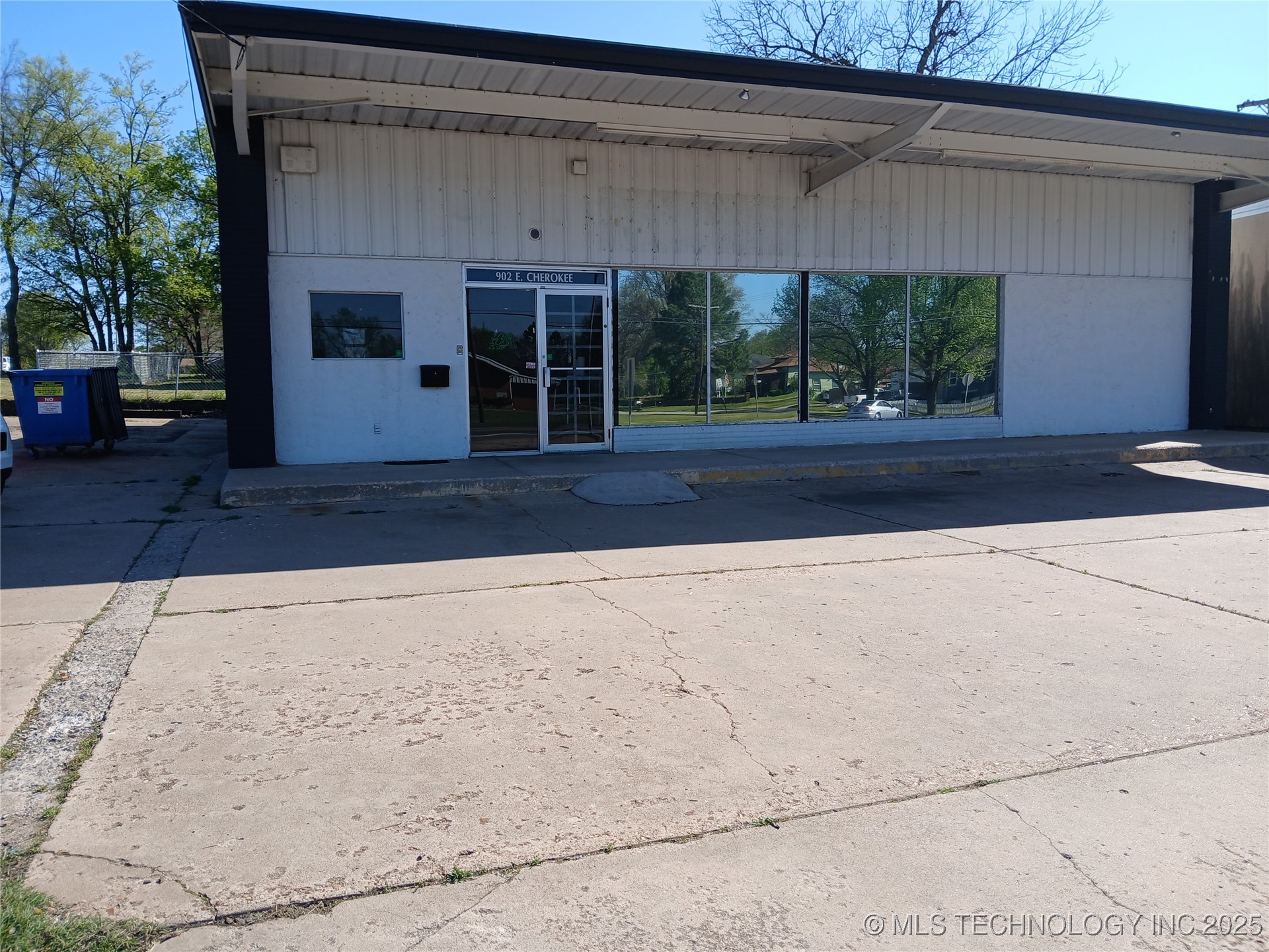 902 E Cherokee Street Property Photo 15