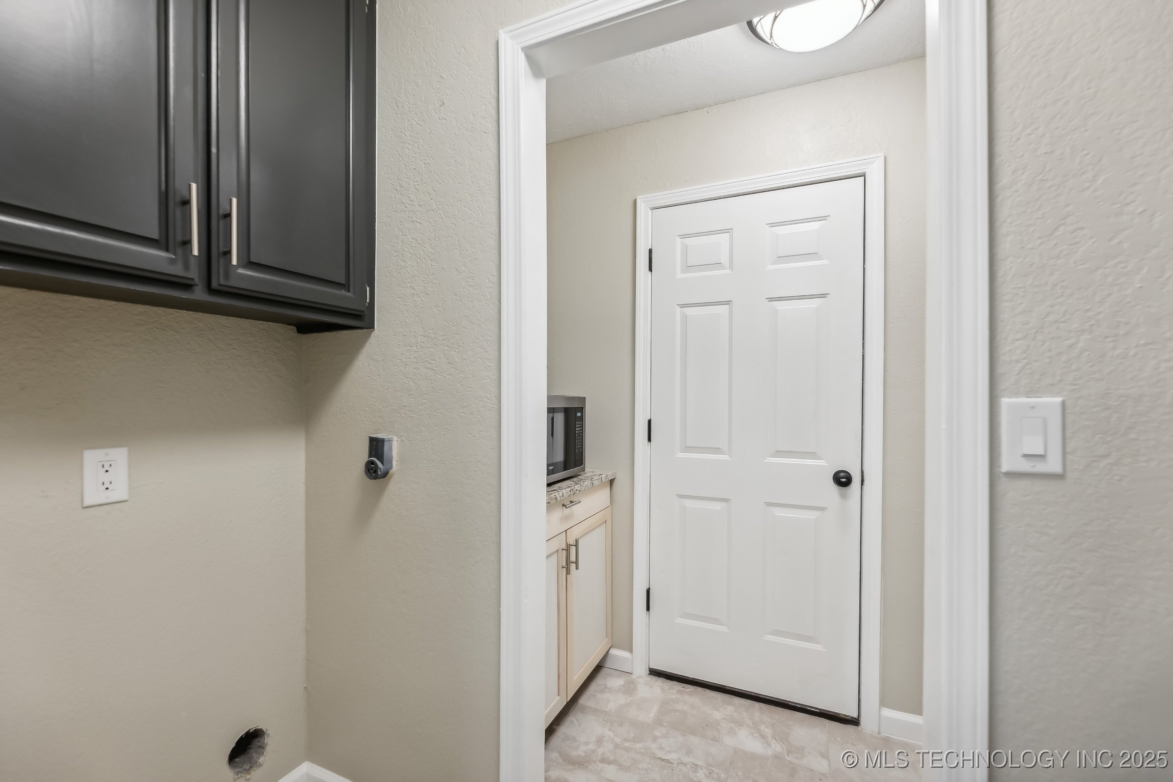 7802 N 117th East Avenue Property Photo 12