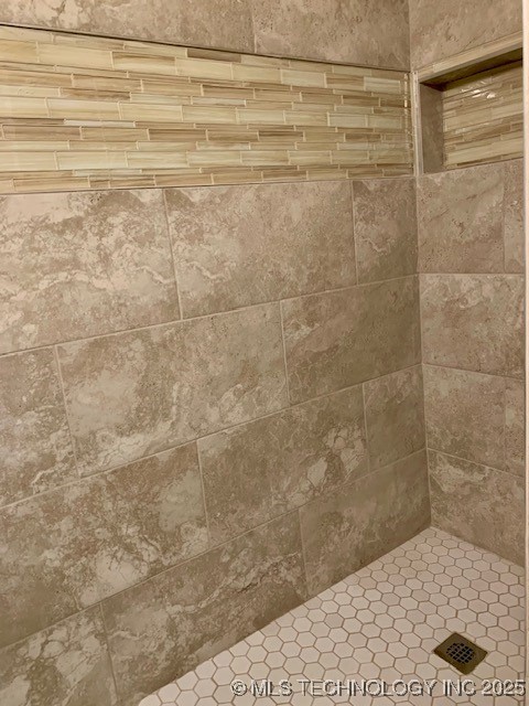 7802 N 117th East Avenue Property Photo 32