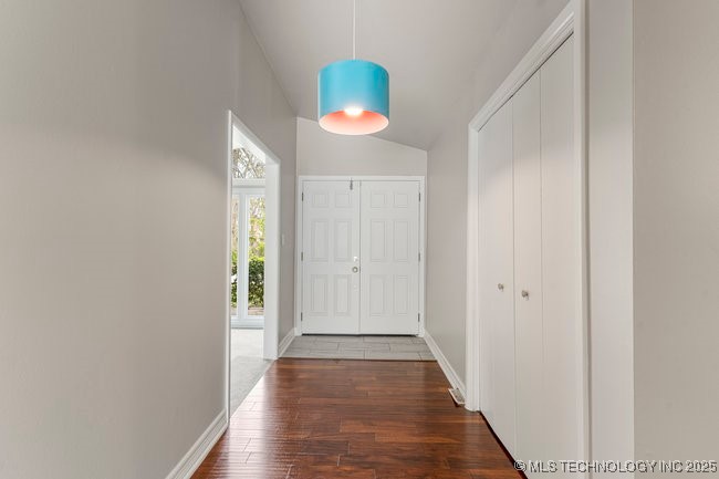 1612 E 56th Place Property Photo 10