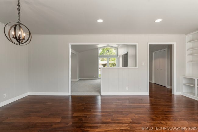 1612 E 56th Place Property Photo 19