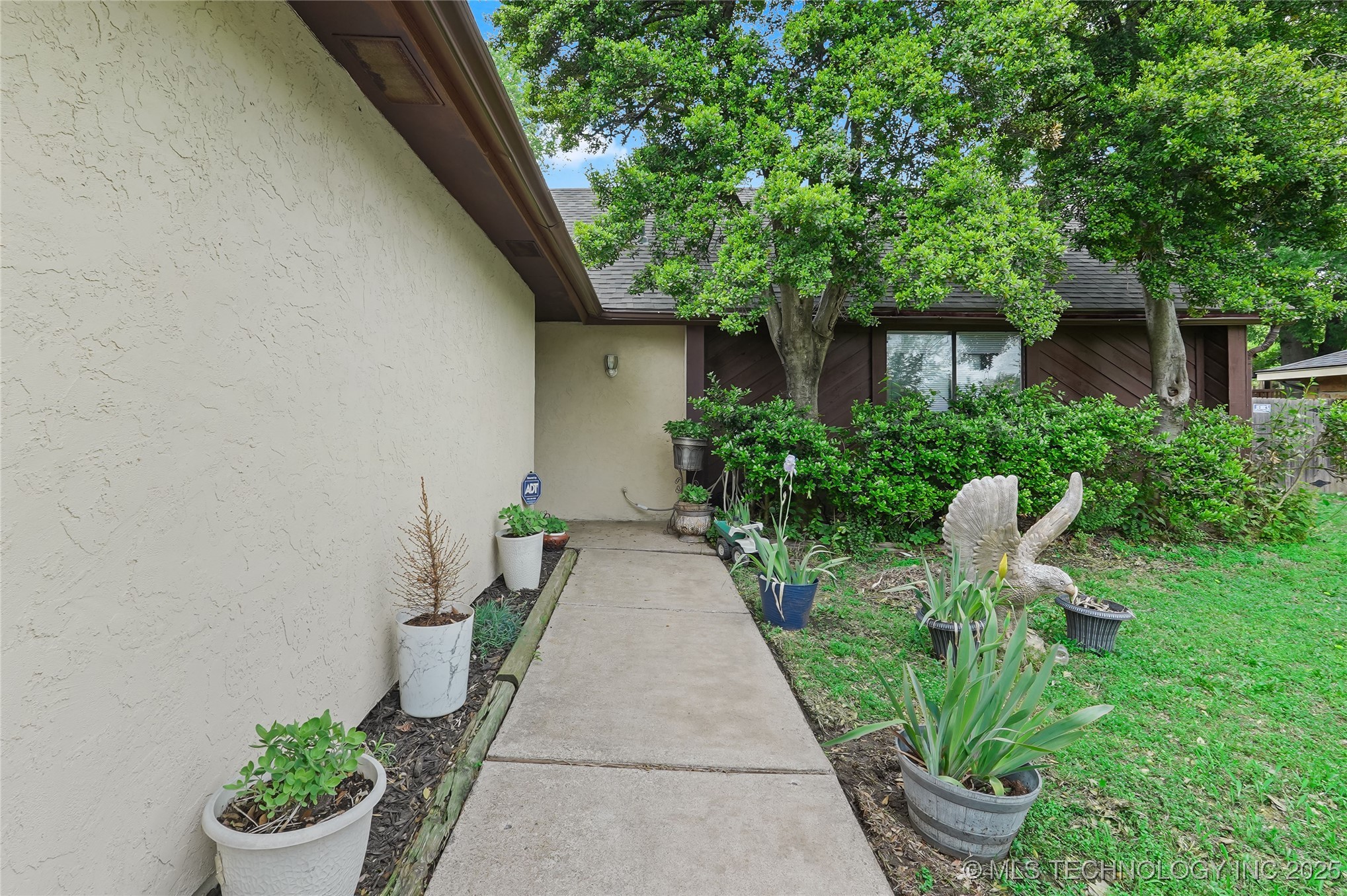 6370 S 29th West Place Property Photo 4