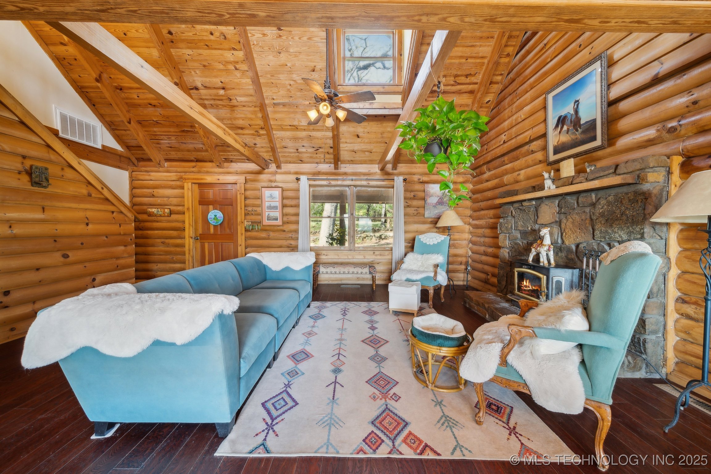14484 Valley View Drive Property Photo 11