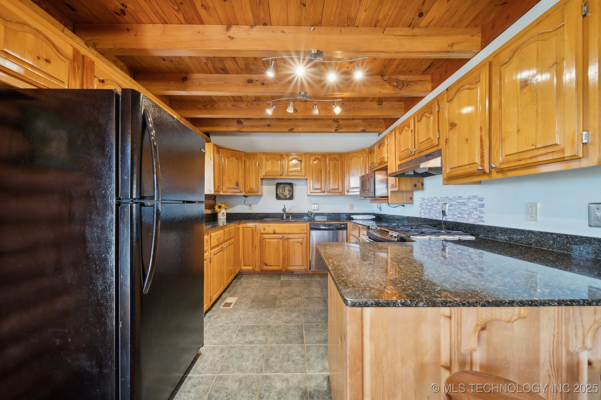 14484 Valley View Drive Property Photo 13