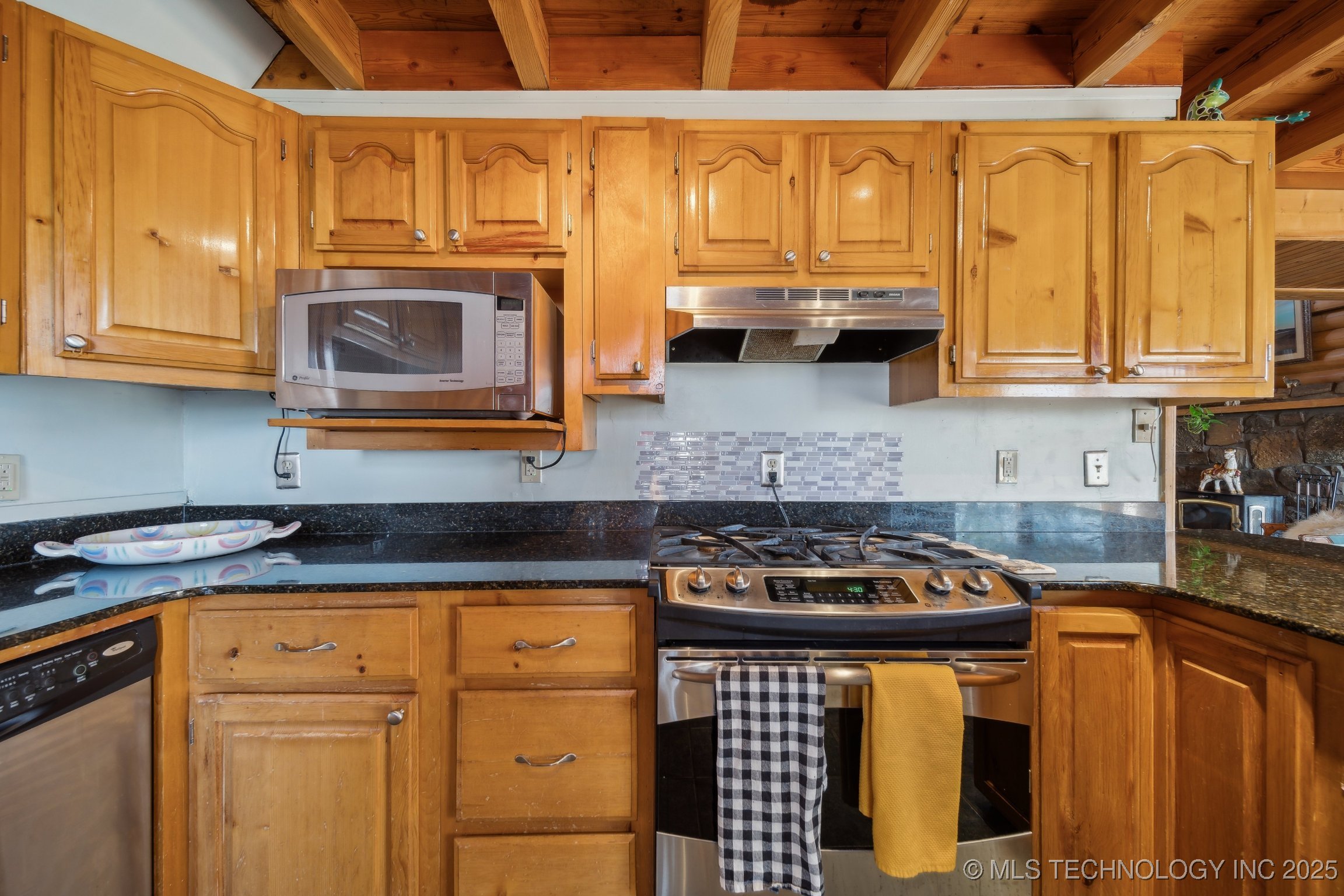 14484 Valley View Drive Property Photo 15