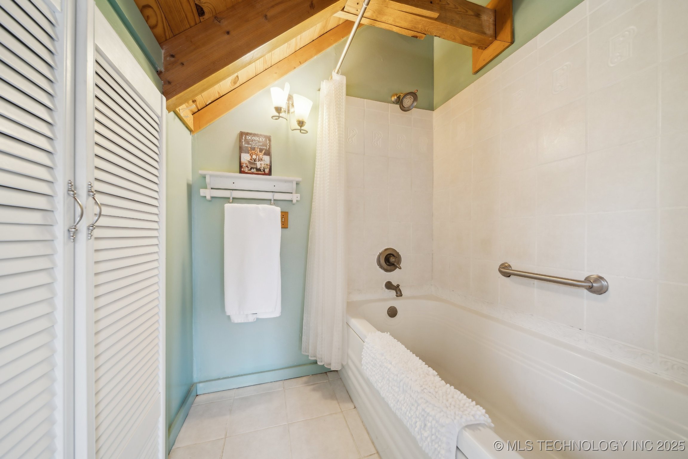 14484 Valley View Drive Property Photo 28