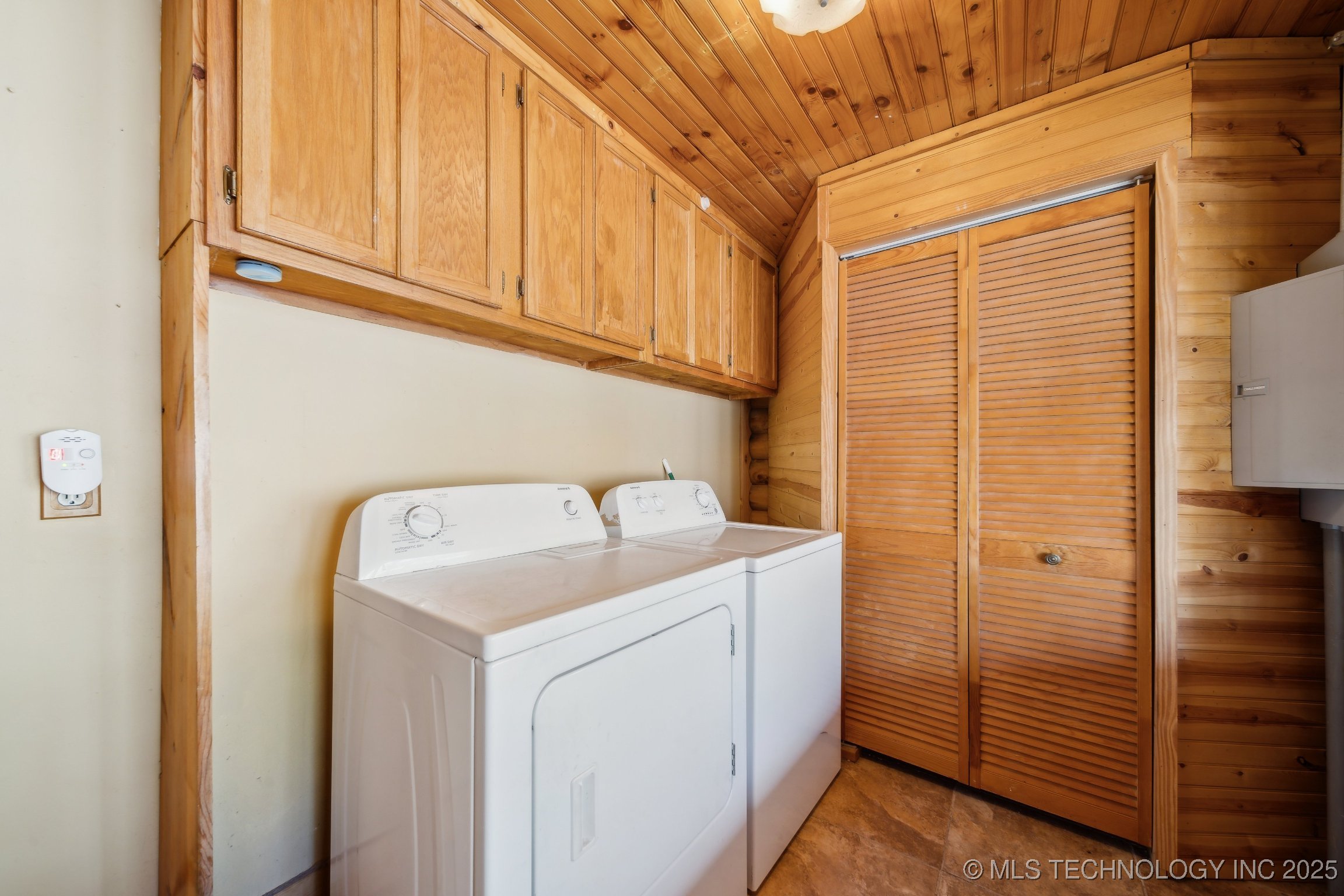 14484 Valley View Drive Property Photo 31