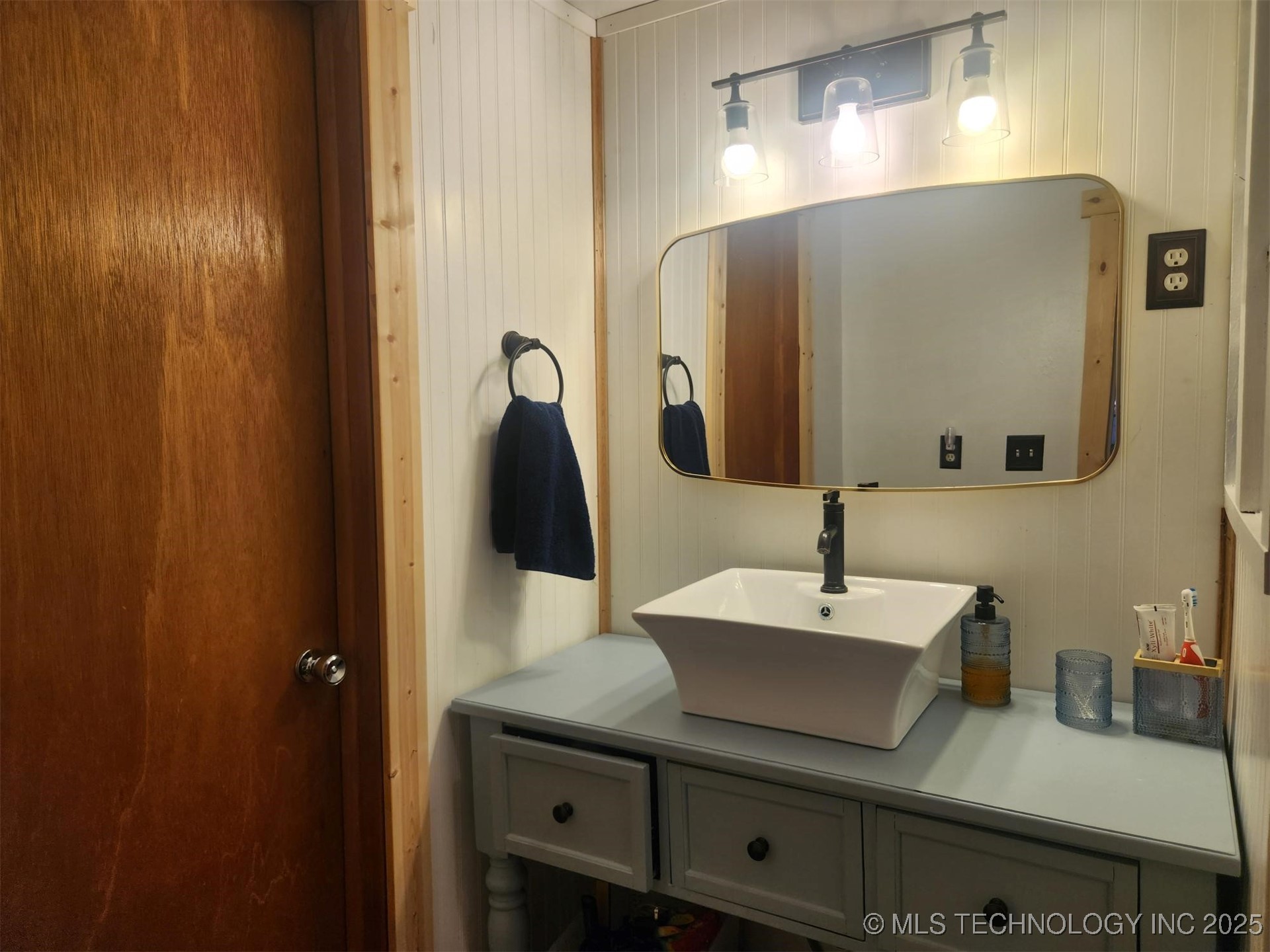 418 W Delaware Avenue Property Photo 6