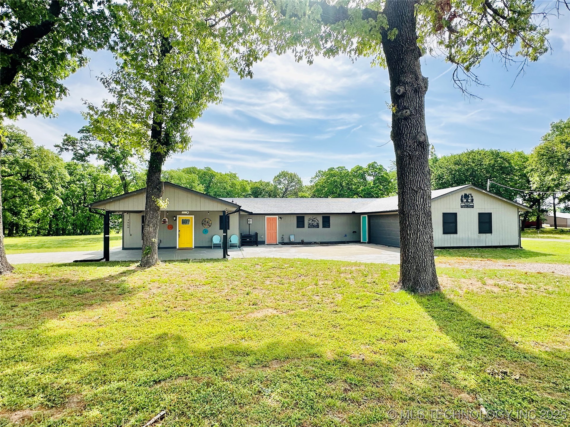 1668 Waters Road Property Photo