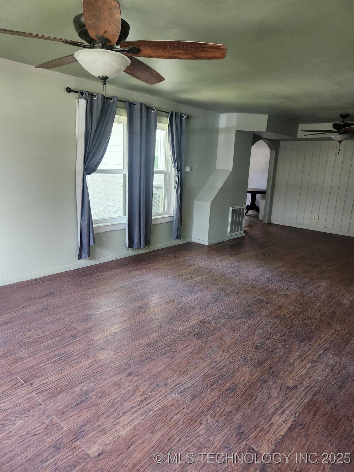 820 N Broadway Avenue Property Photo 7
