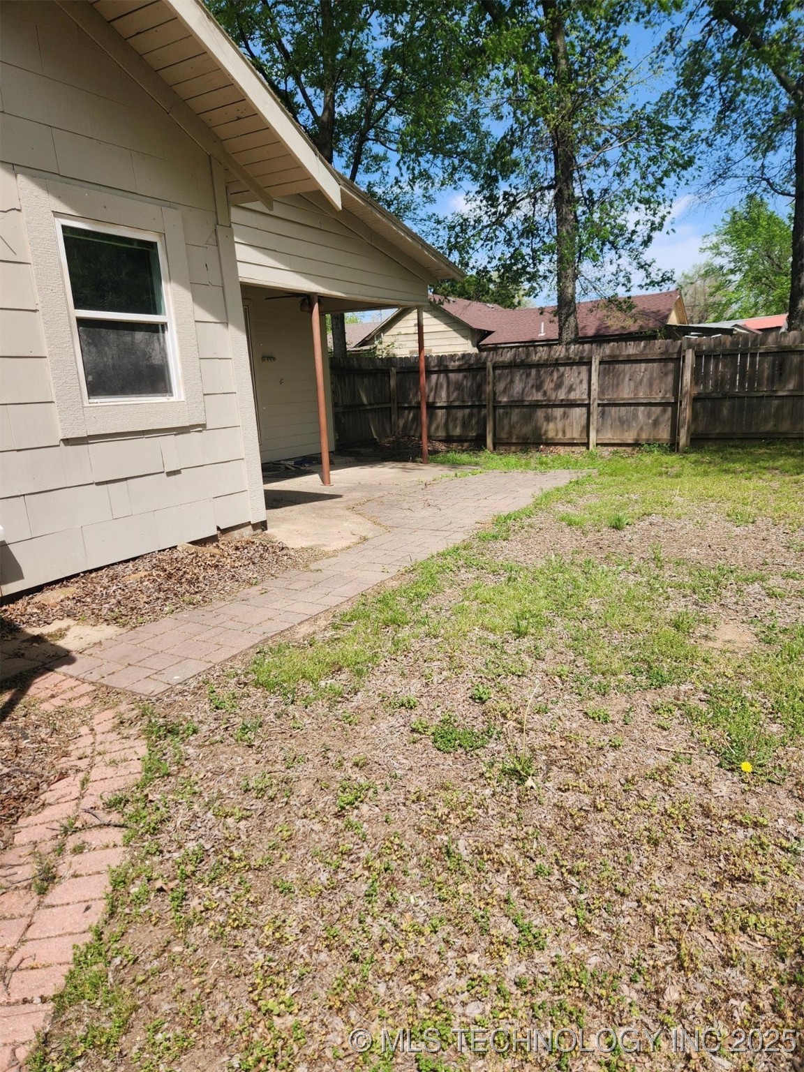 820 N Broadway Avenue Property Photo 18