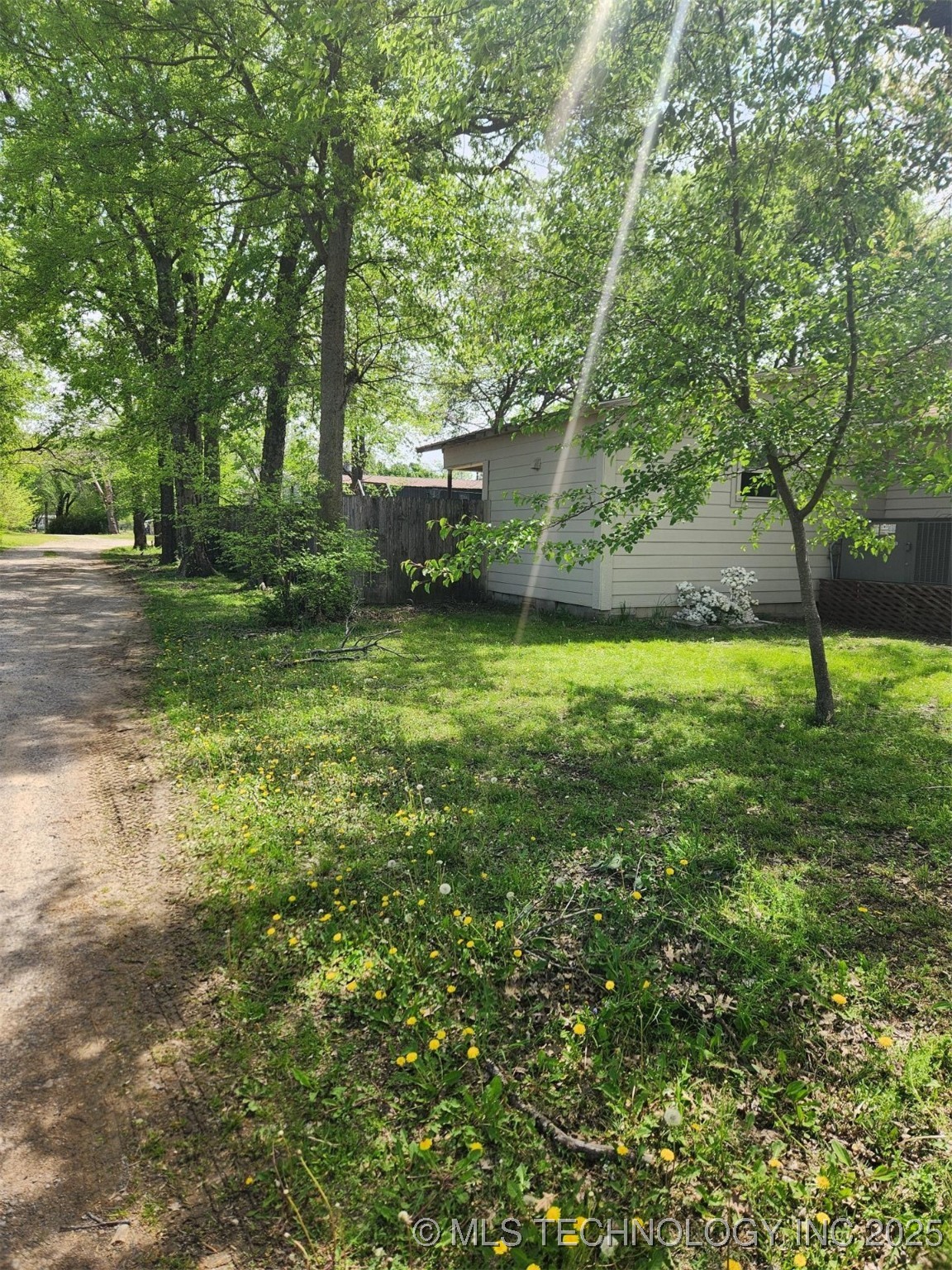 820 N Broadway Avenue Property Photo 28