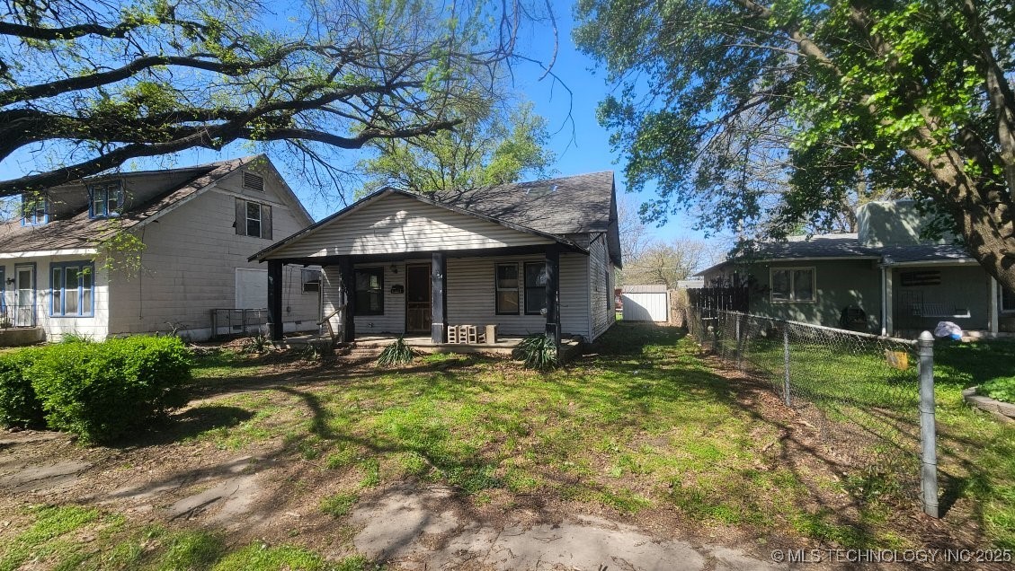 1237 N Creek Street Property Photo