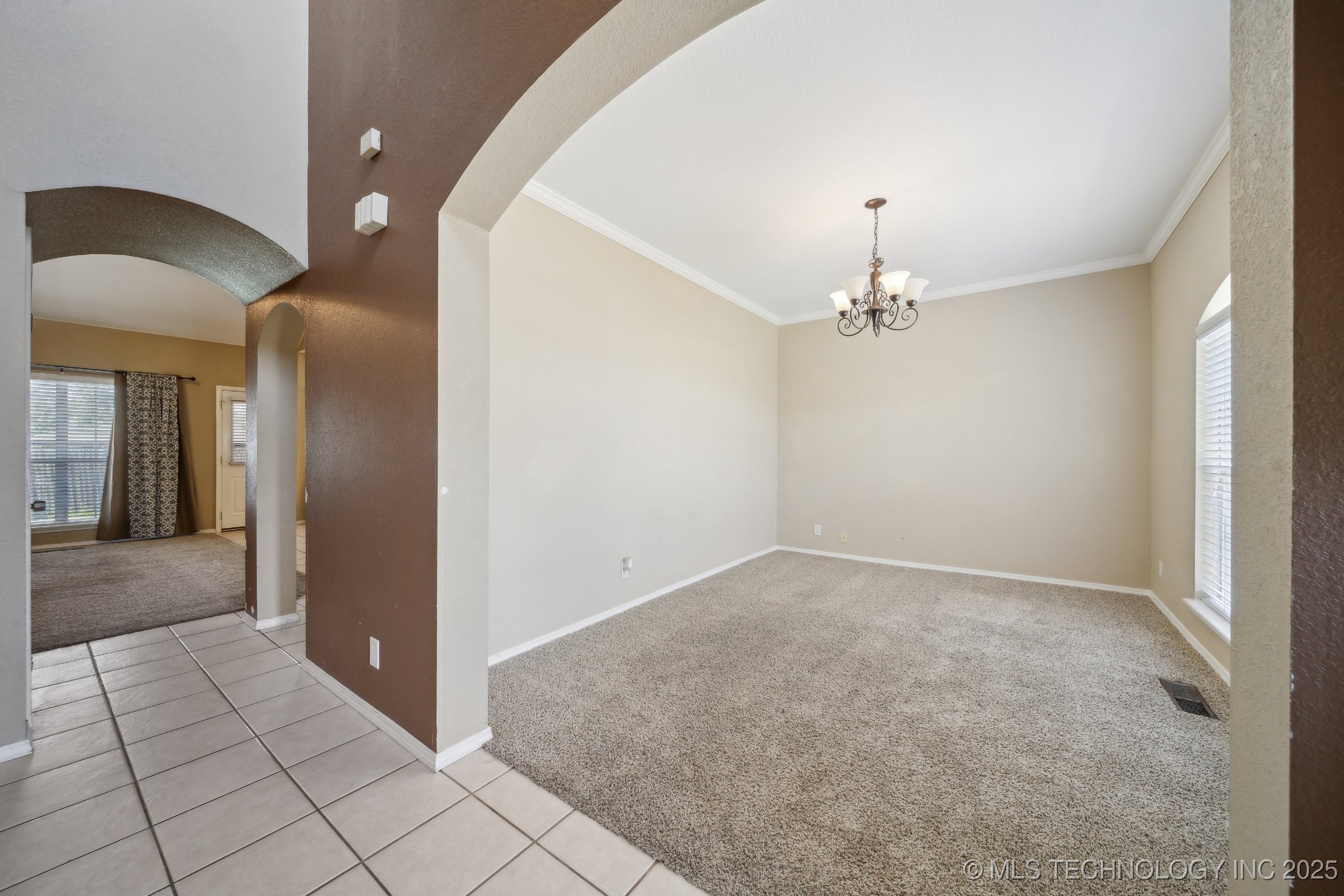 219 W Durham Place Property Photo 6