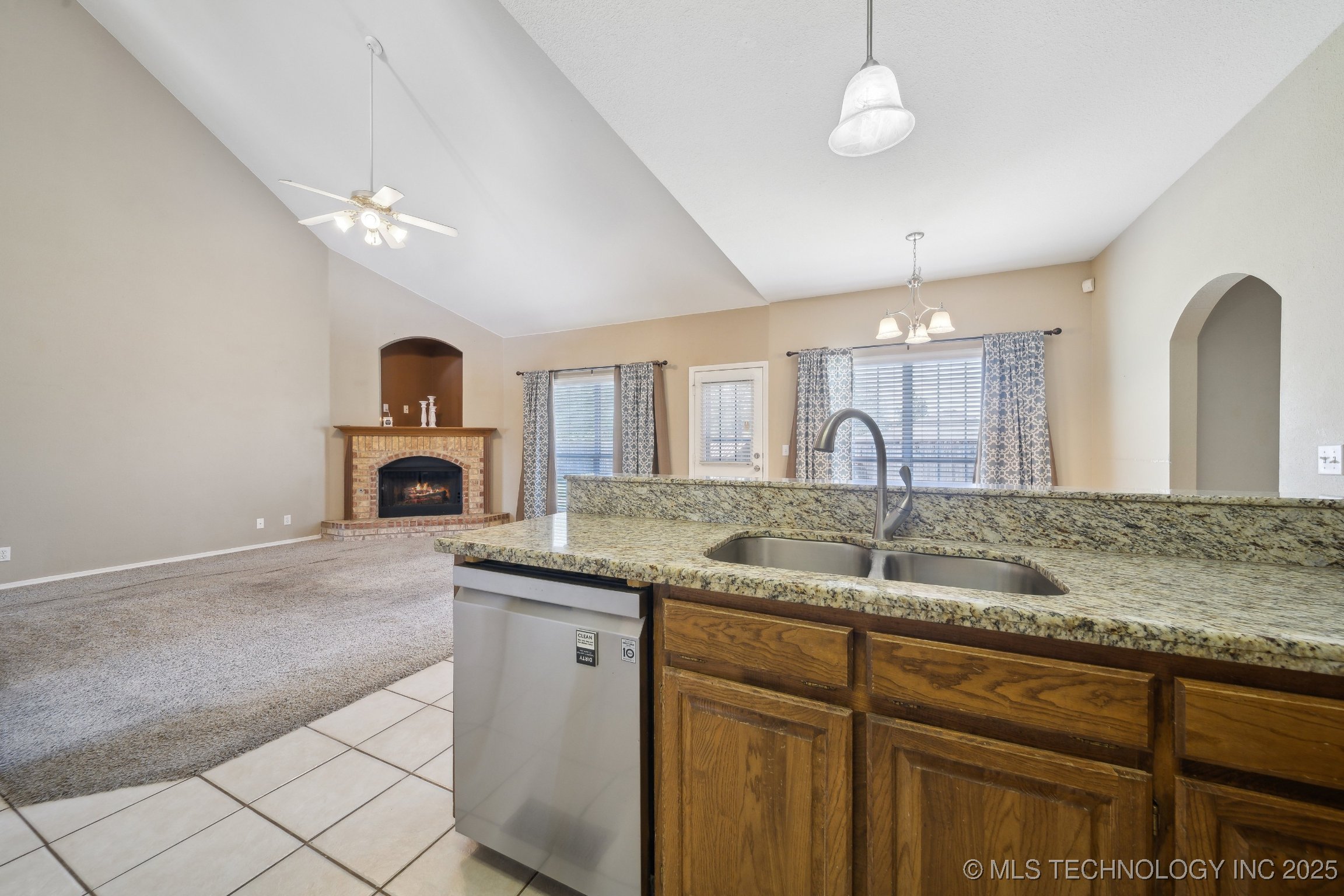 219 W Durham Place Property Photo 18