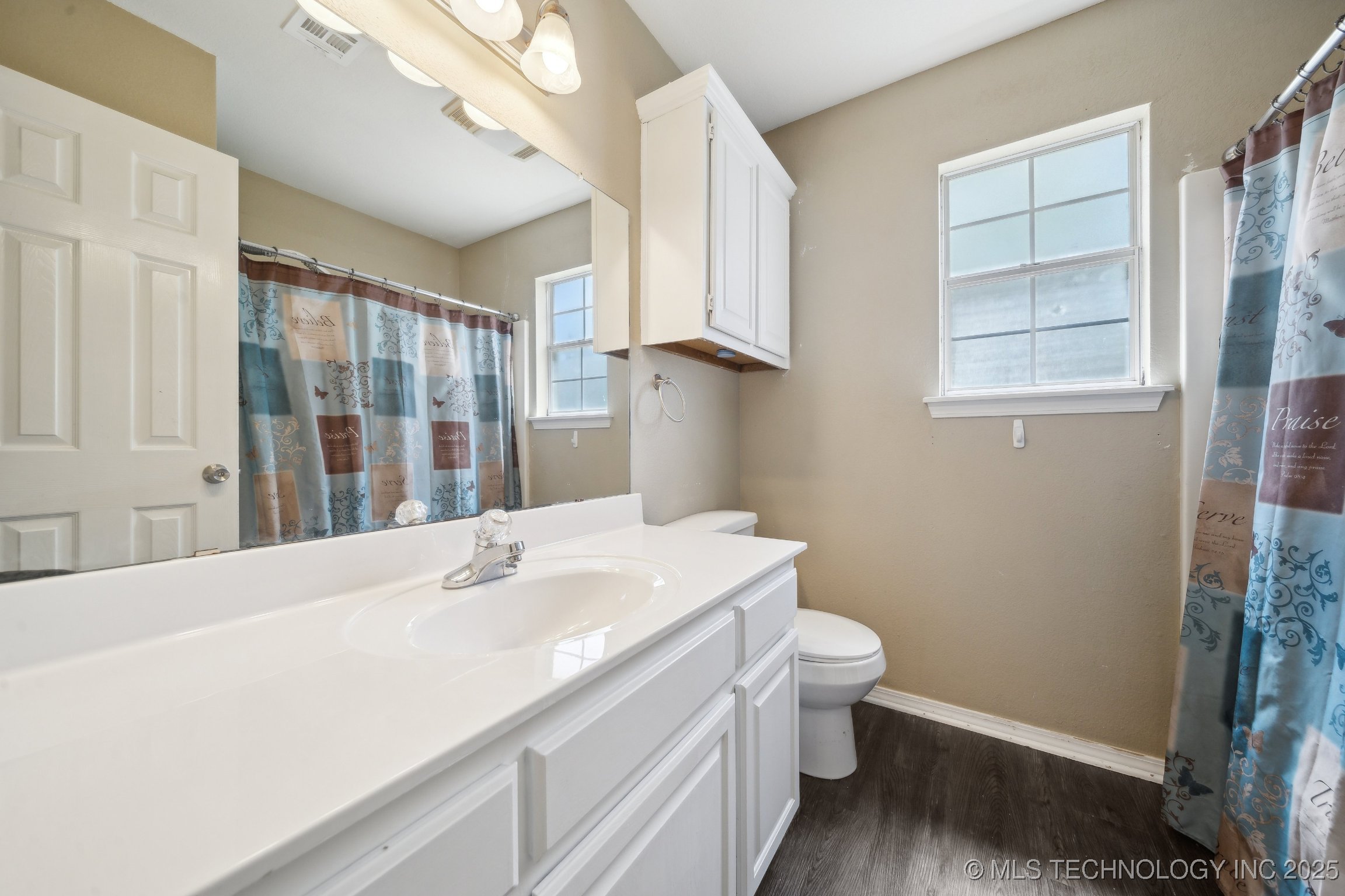 219 W Durham Place Property Photo 29