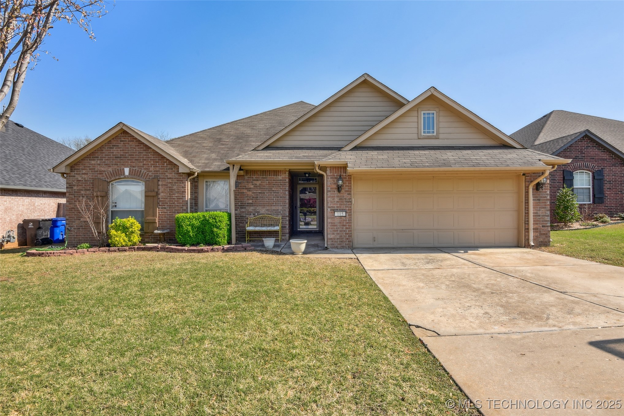 115 E Elmira Place Property Photo 1