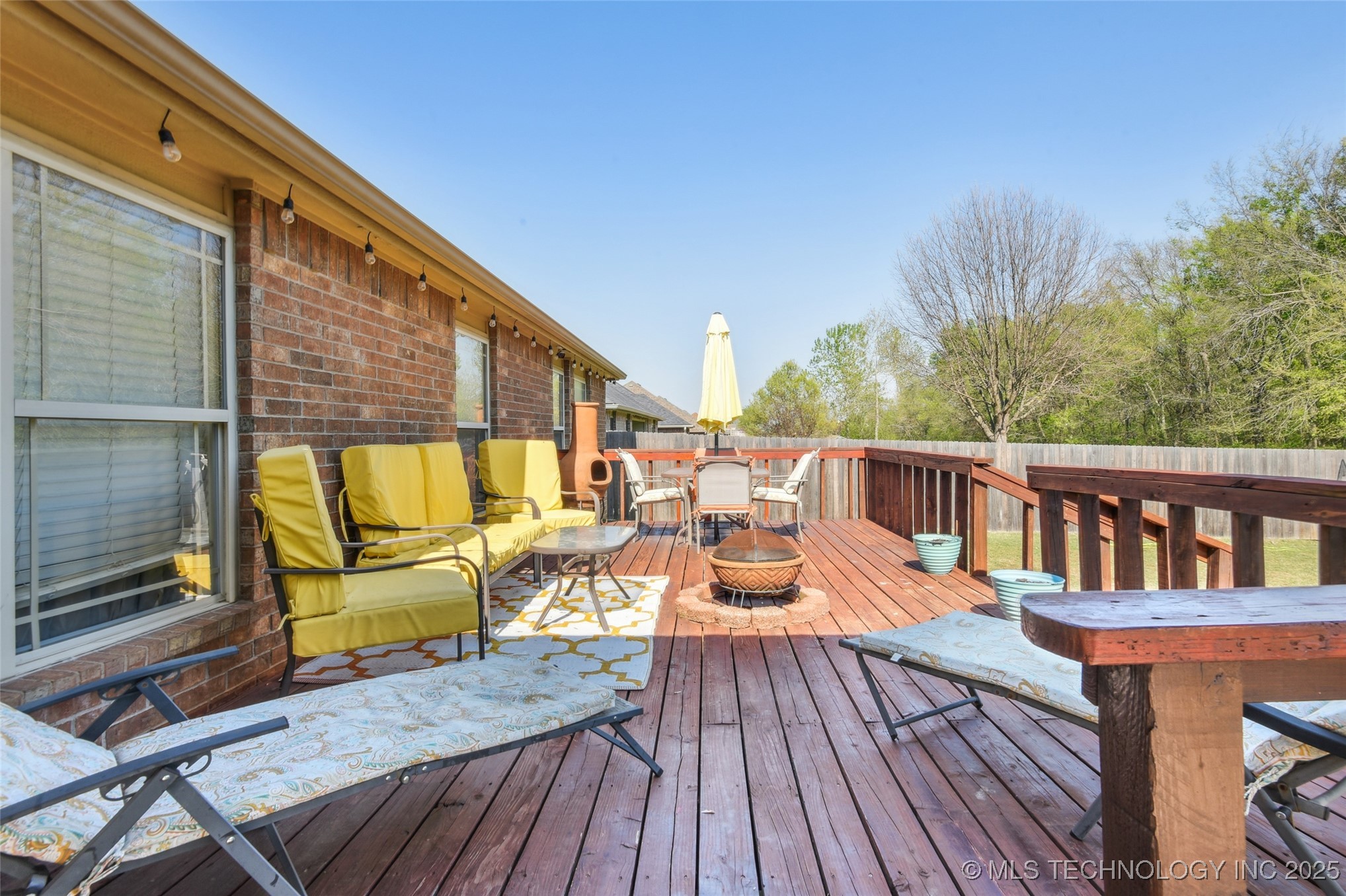 115 E Elmira Place Property Photo 41