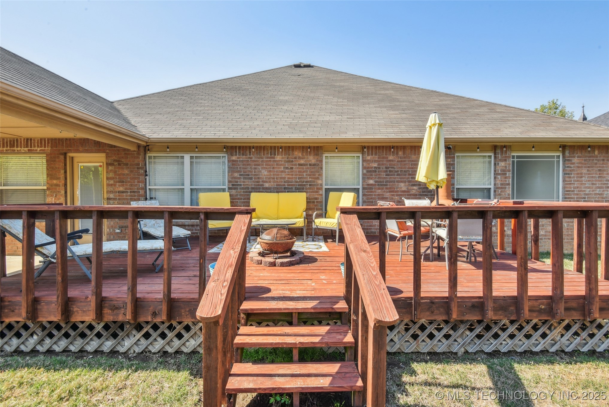 115 E Elmira Place Property Photo 43
