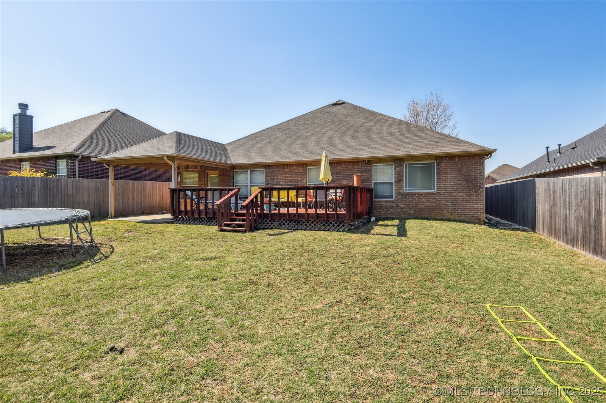 115 E Elmira Place Property Photo 45