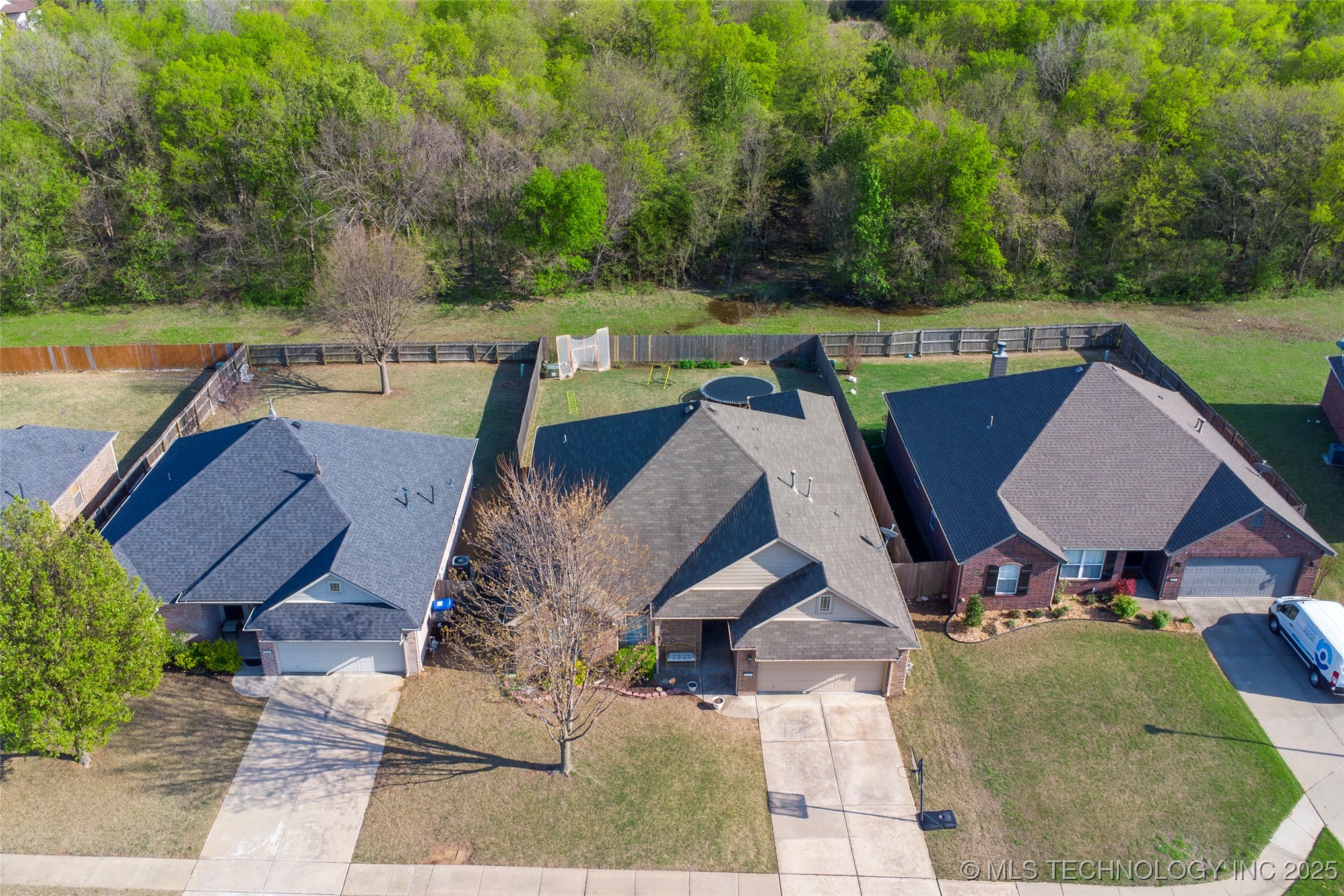 115 E Elmira Place Property Photo 48