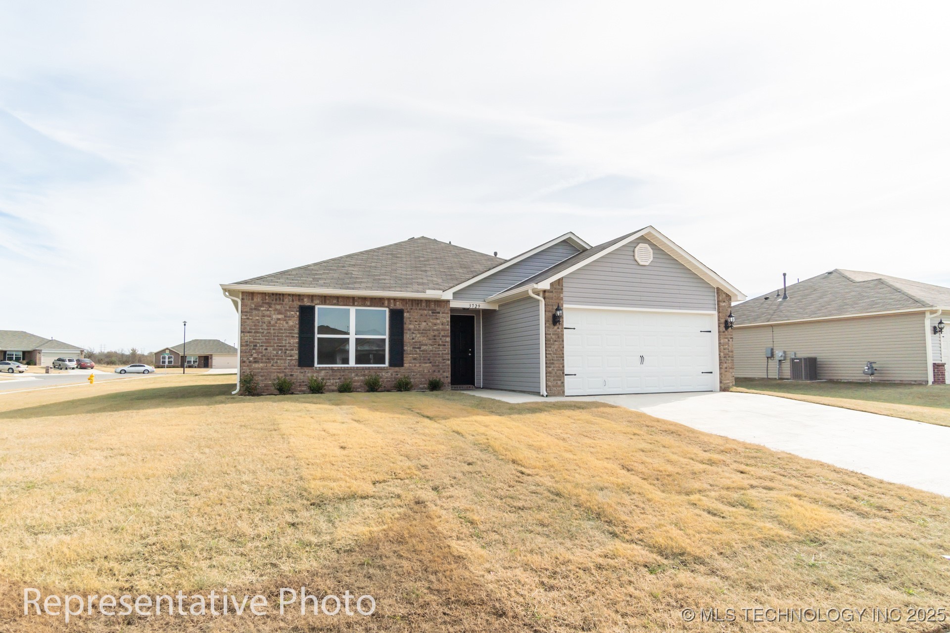 16428 S 85th East Avenue Property Photo 1