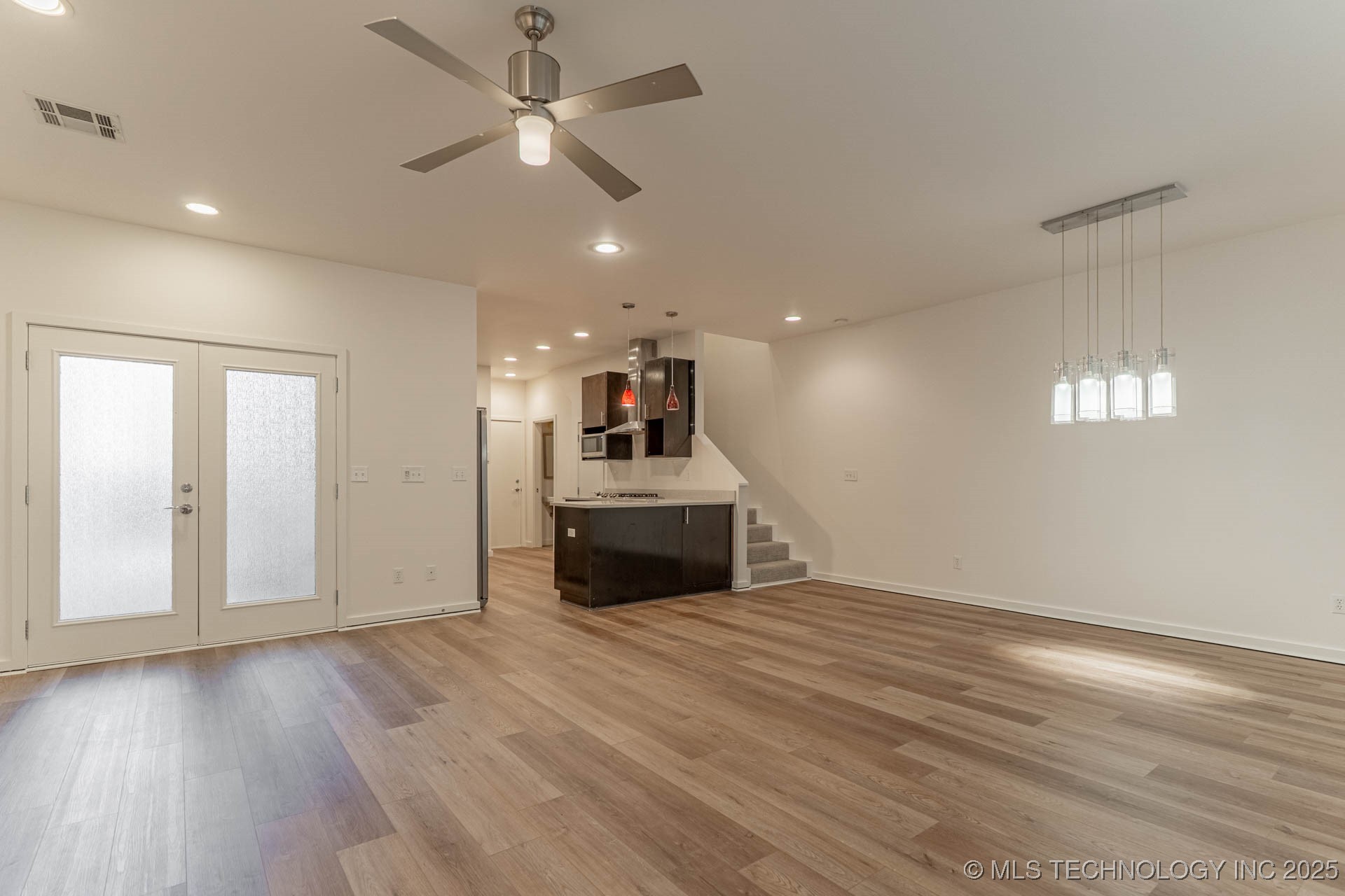 1428 S Quincy Avenue B Property Photo 5