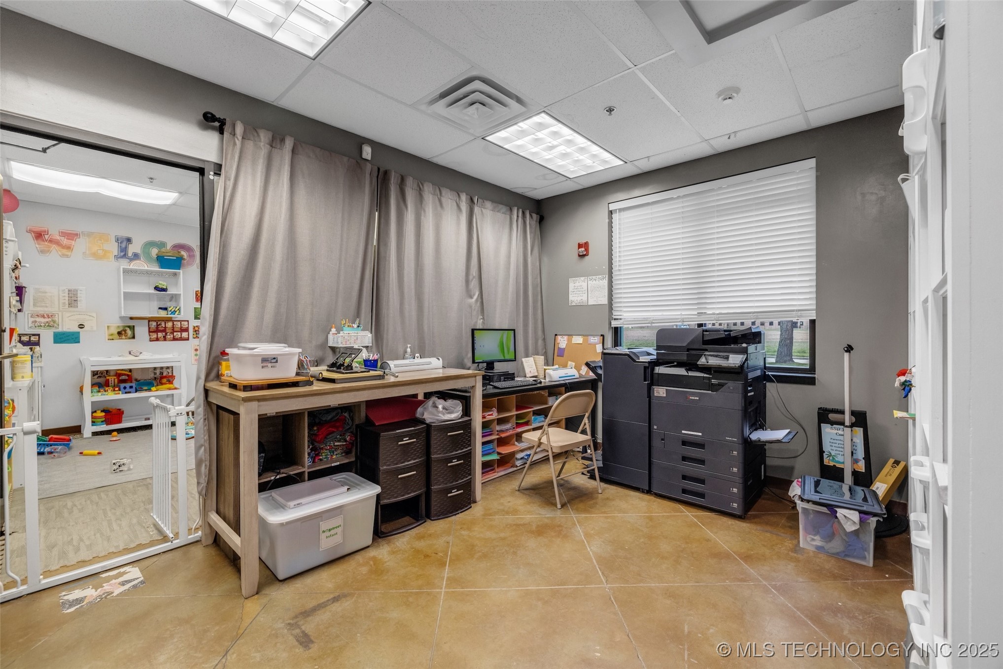 1700 N Redbud Place Property Photo 43