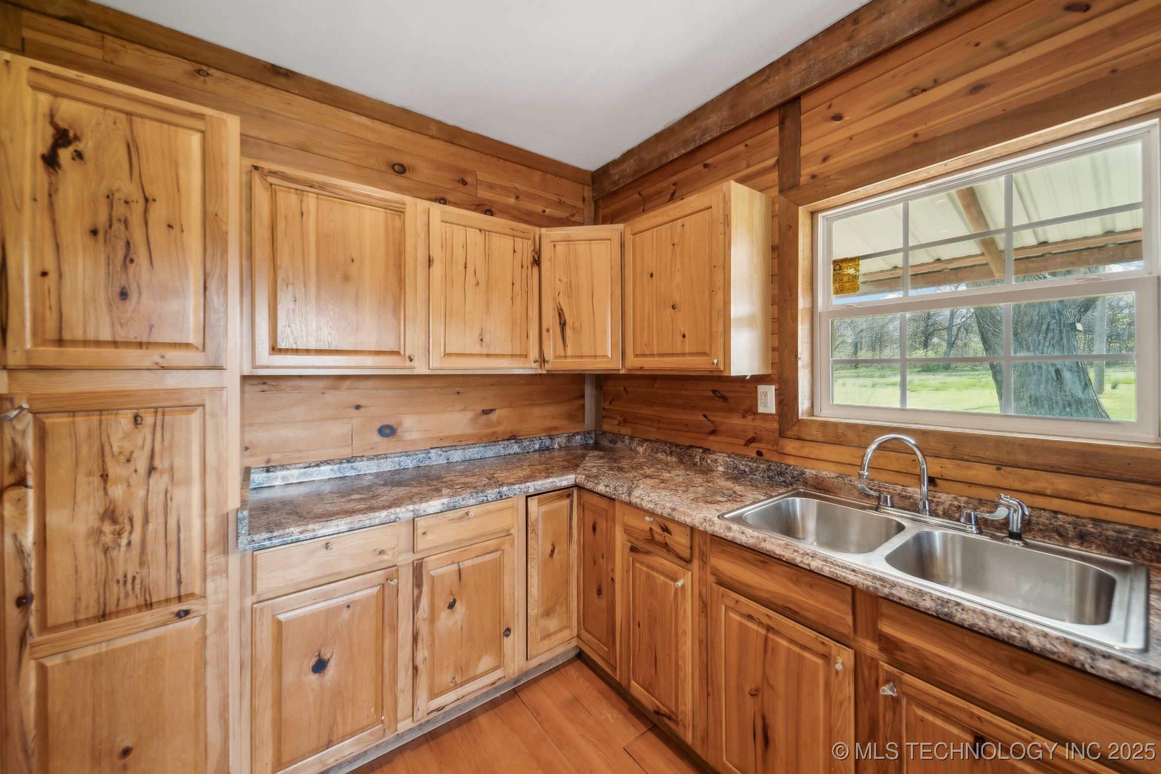 23055 W Hwy 33 Property Photo 12