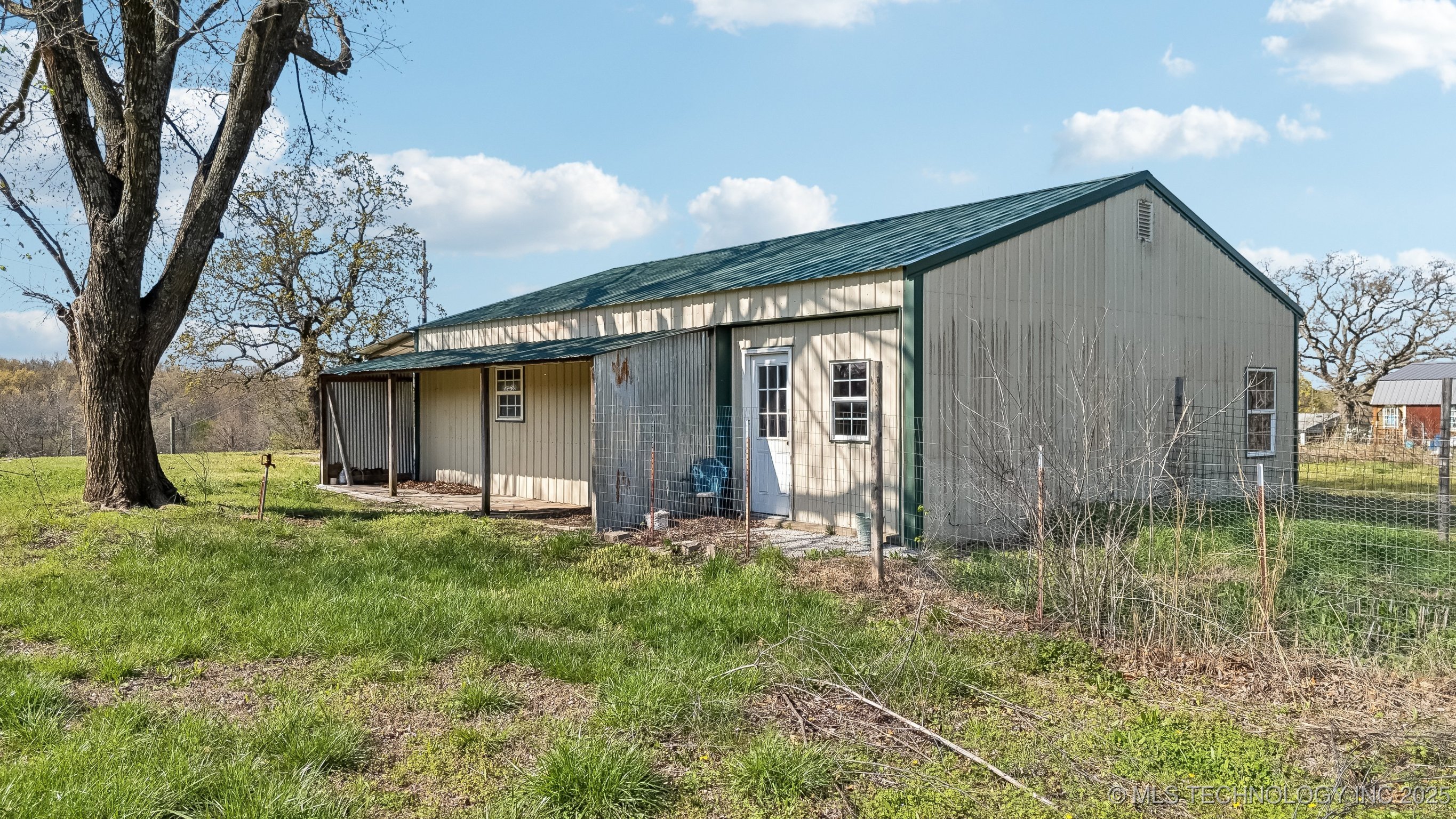 23055 W Hwy 33 Property Photo 21