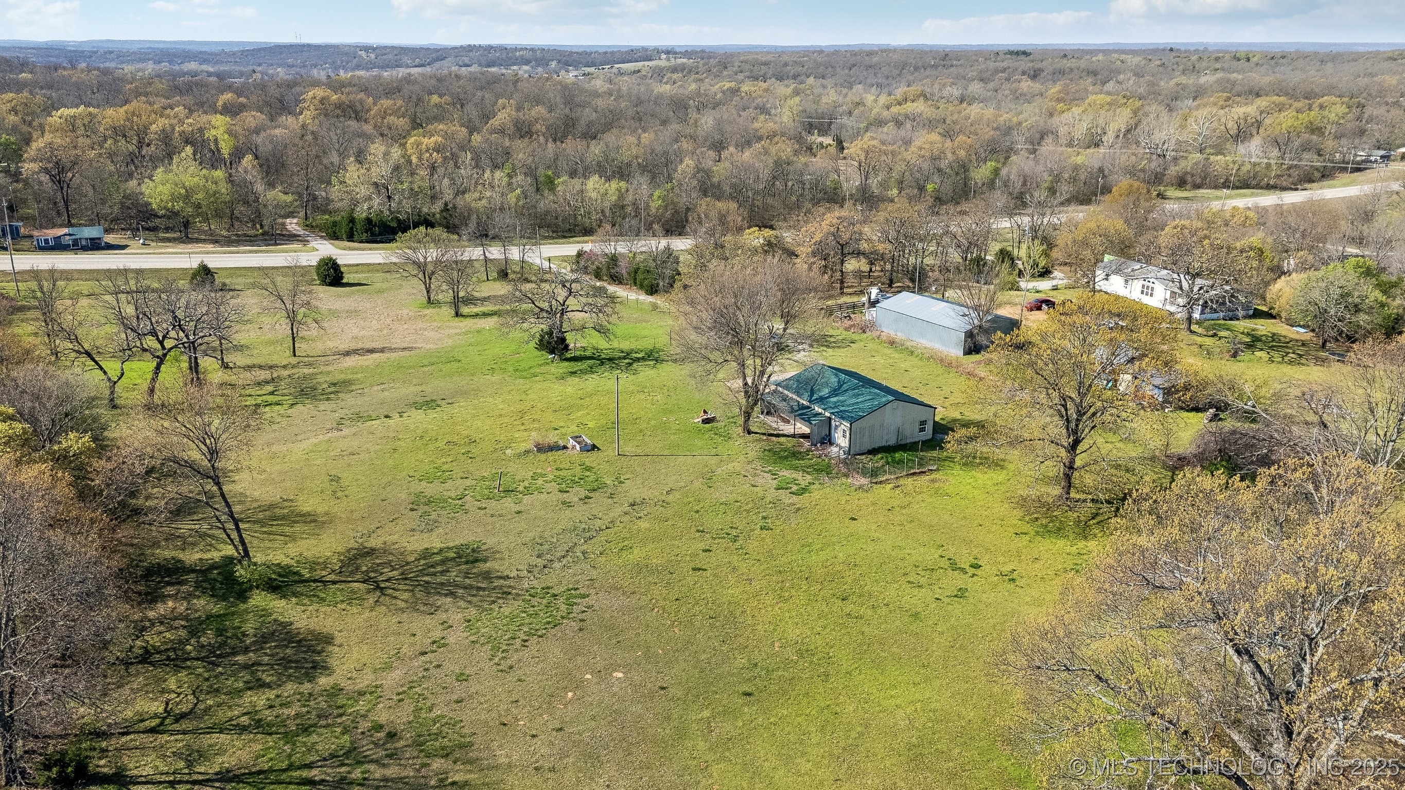 23055 W Hwy 33 Property Photo 27