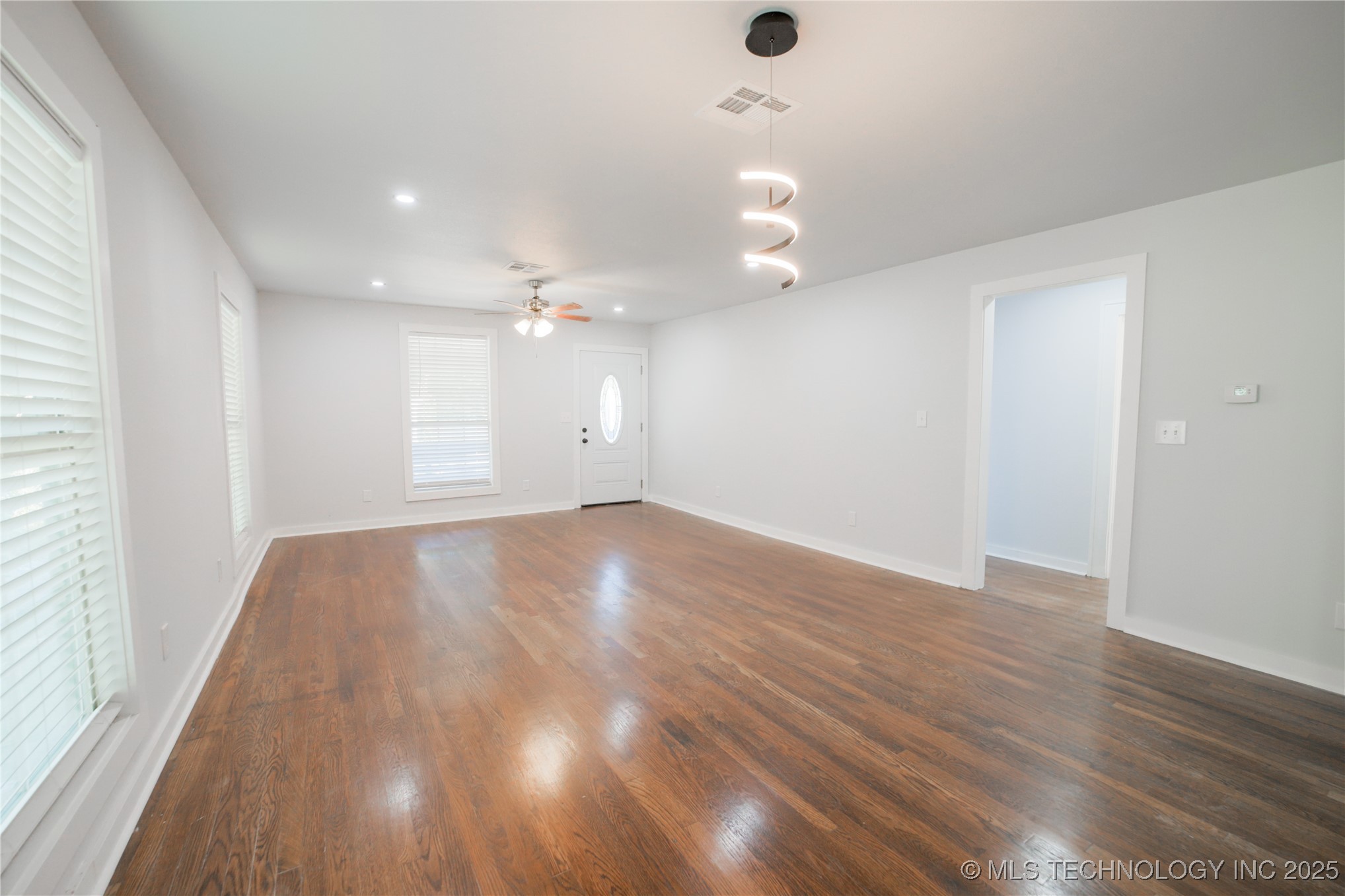 2052 E 12th Place Property Photo 8