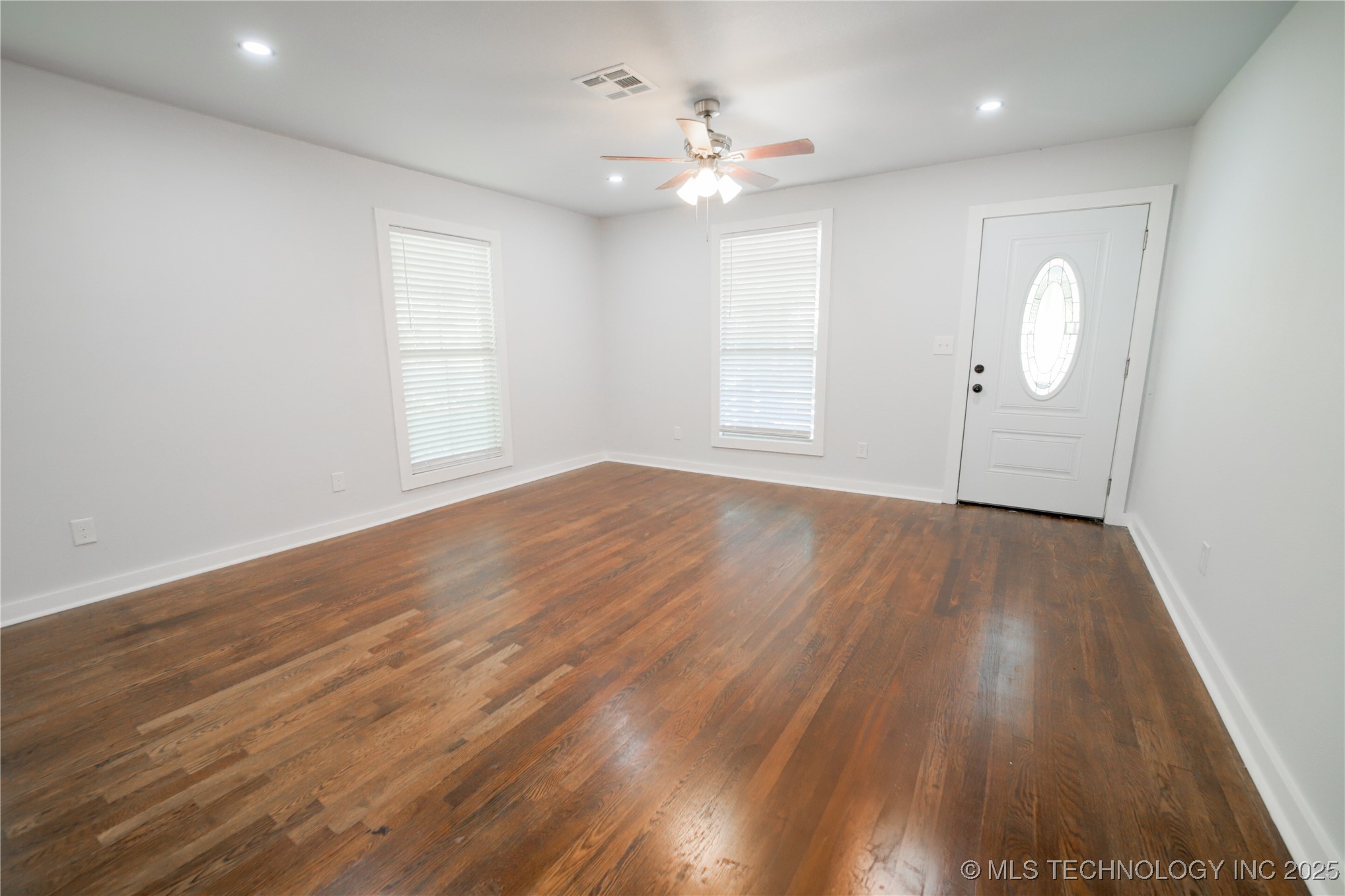 2052 E 12th Place Property Photo 17