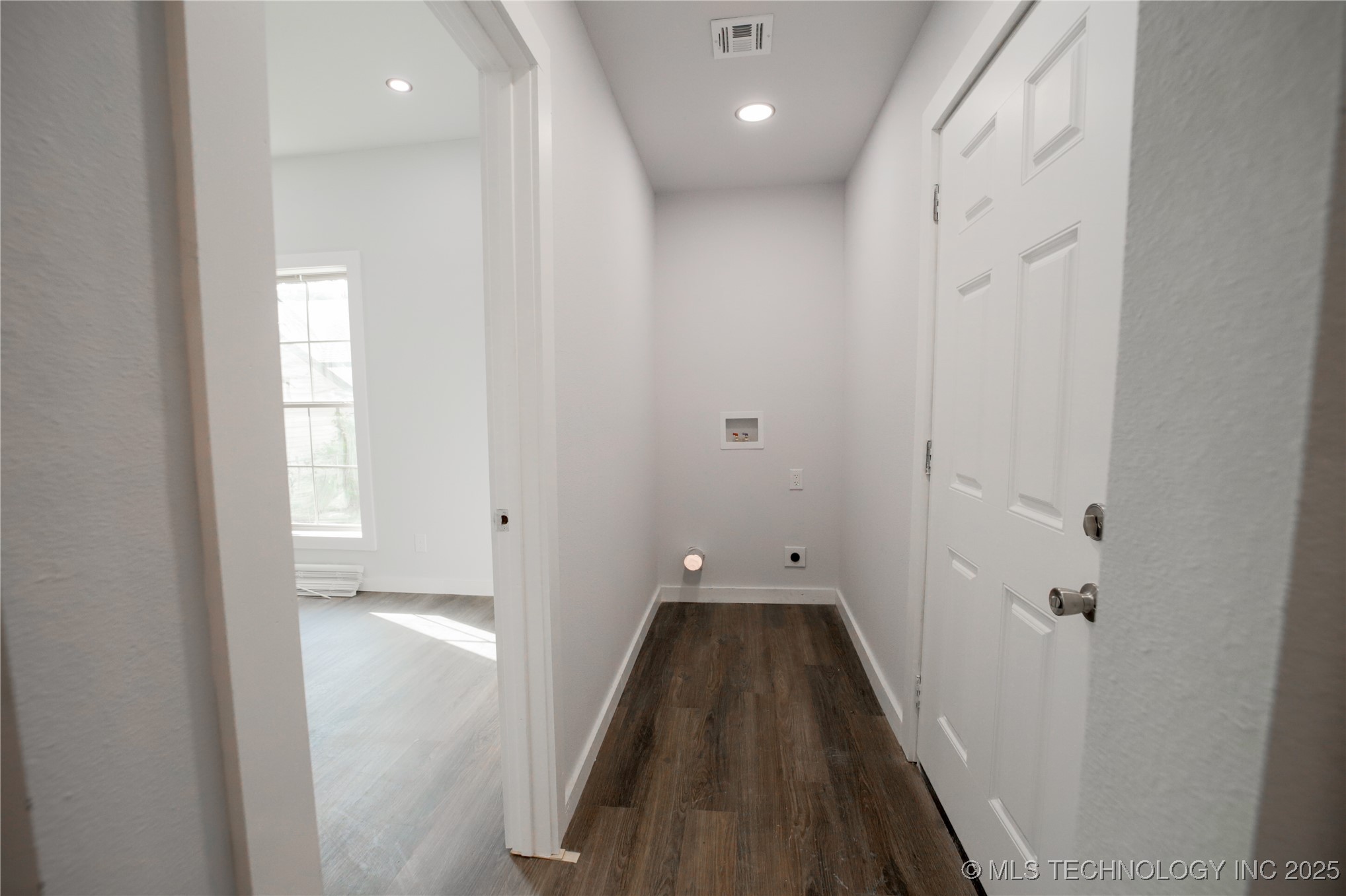 2052 E 12th Place Property Photo 25