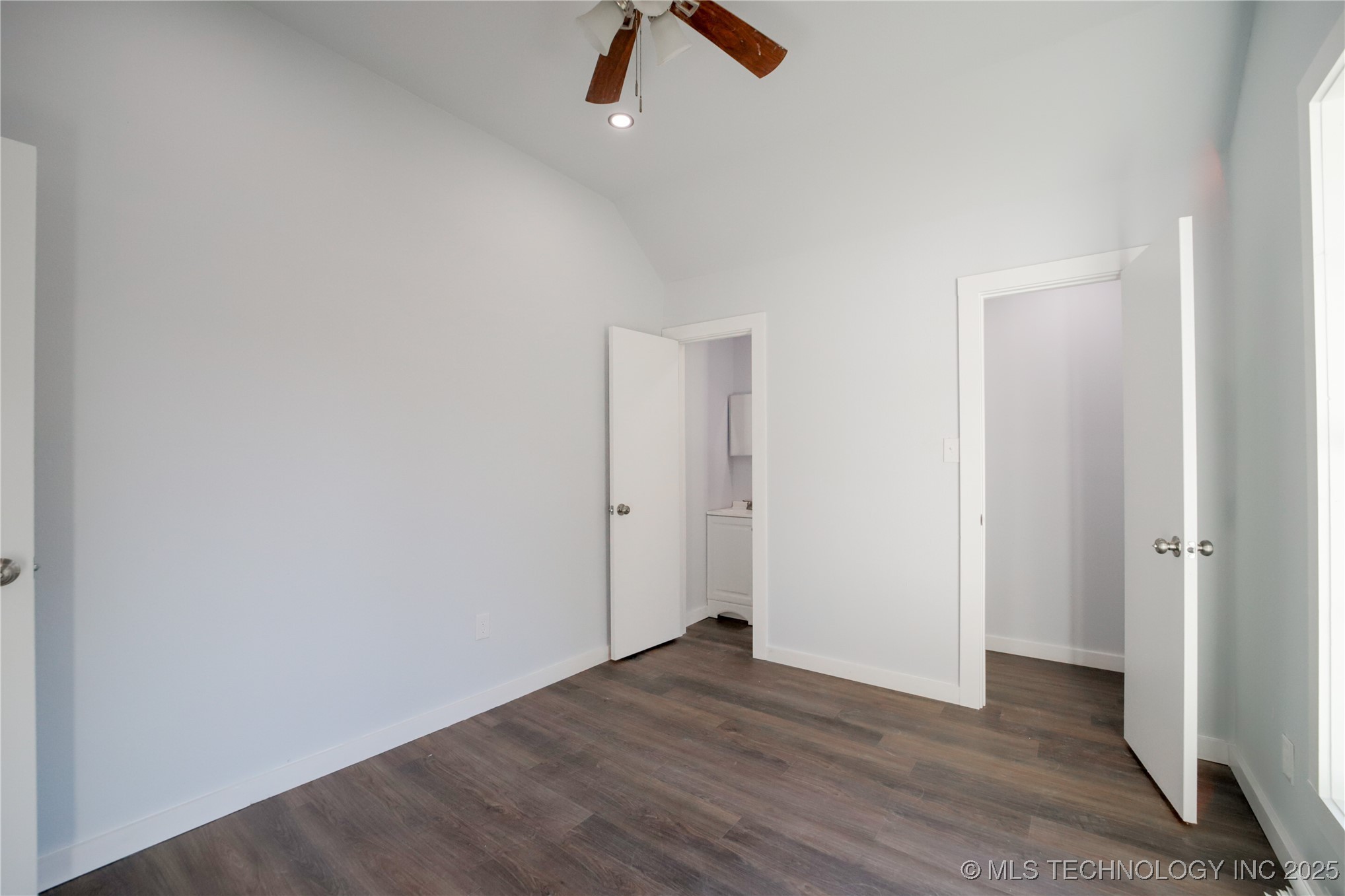 2052 E 12th Place Property Photo 27